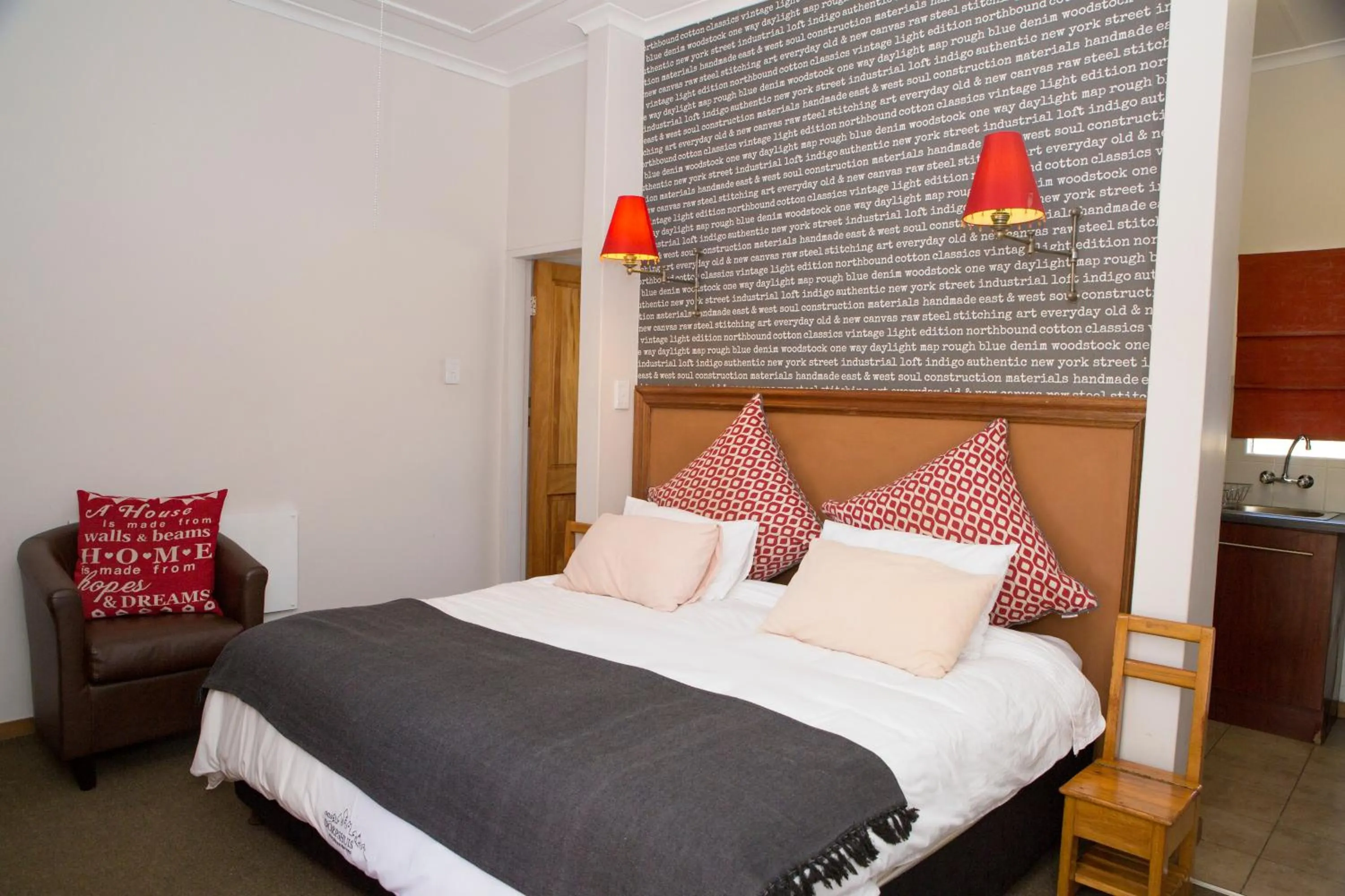 Bedroom, Bed in Ons Dorpshuis Guesthouse