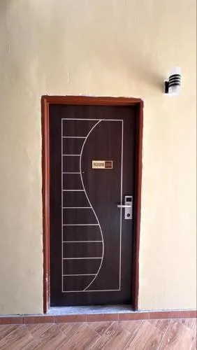 LE dEON HOTEL Former Pine Hotel