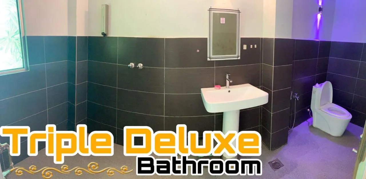 LE dEON HOTEL Former Pine Hotel