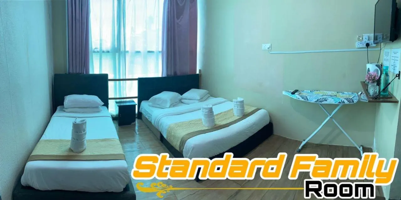 Bed in LE dEON HOTEL Former Pine Hotel