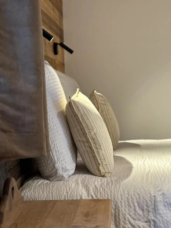 Double Room in Hôtel des Muverans