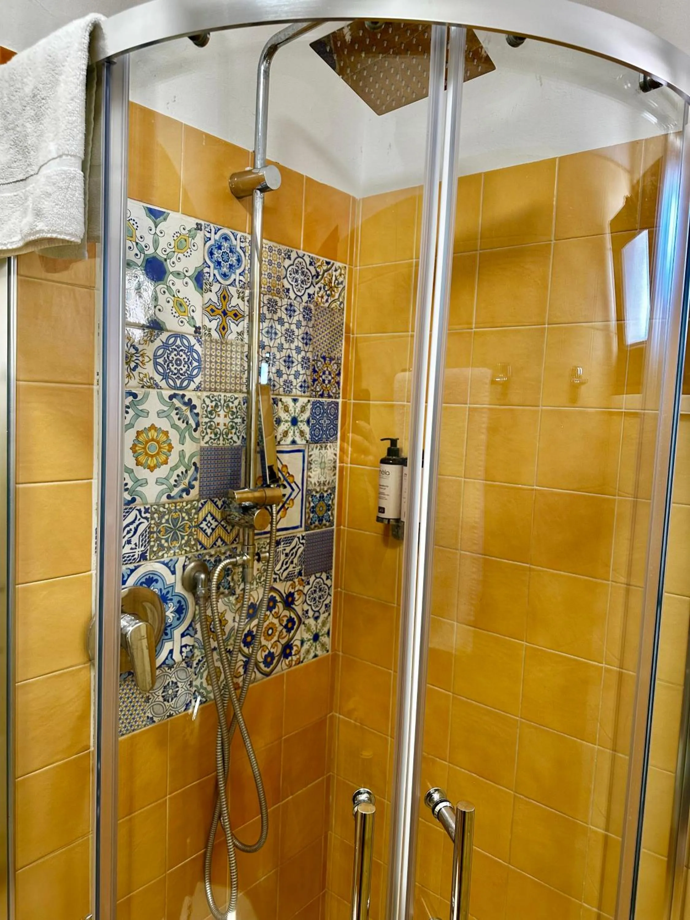 Villa Greta Hotel Rooms & Suites