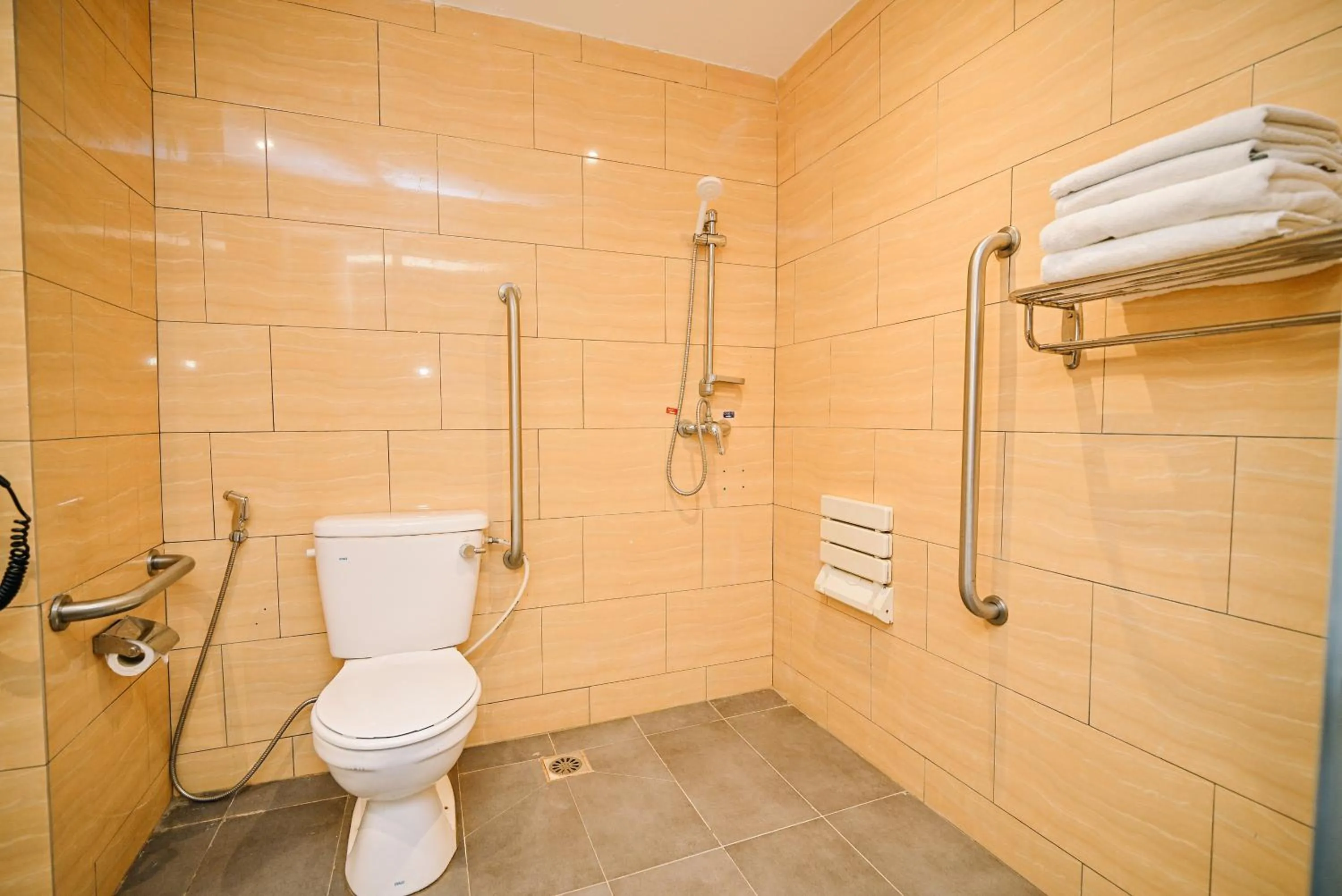 Shower in Kingston Hotel 10 - Bukit Jalil