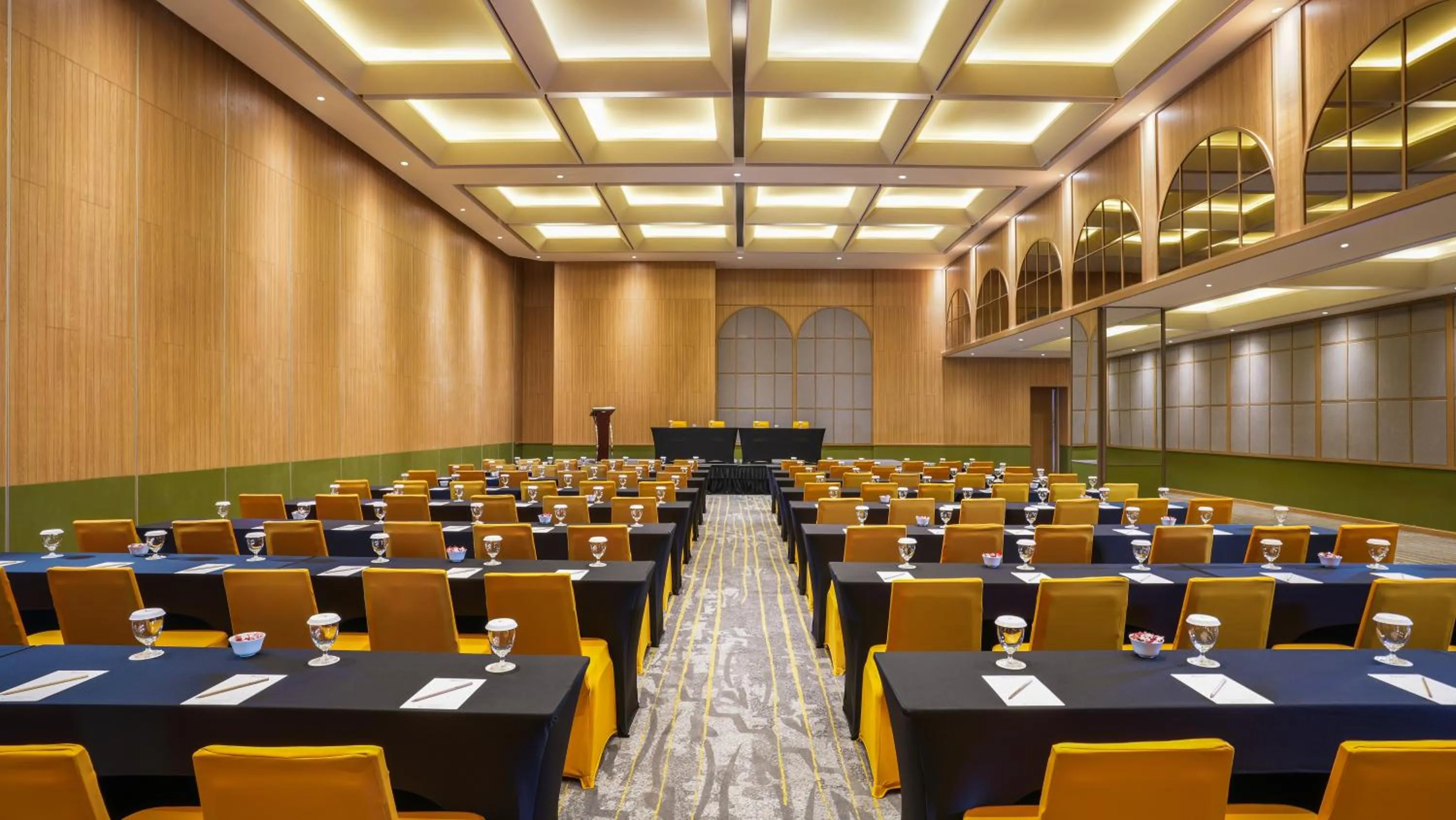 Meeting/conference room in Swiss-Belinn Indramayu