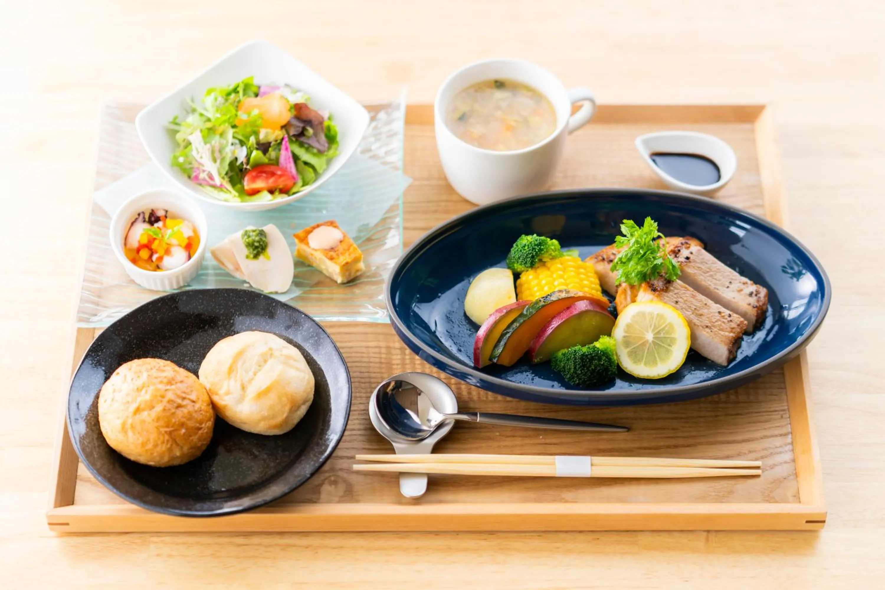 Restaurant/places to eat in Onomichi Club