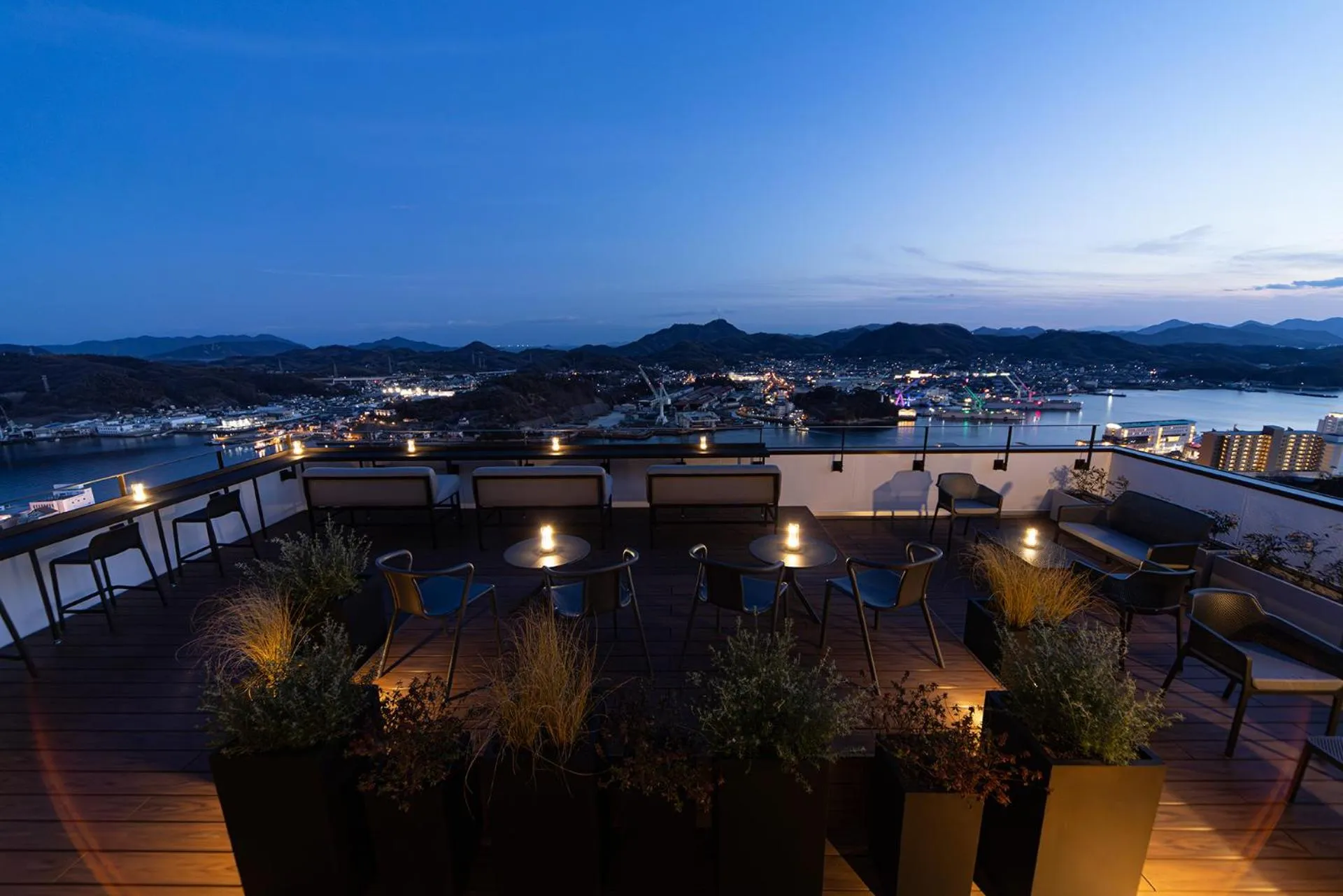 Night in Onomichi Club