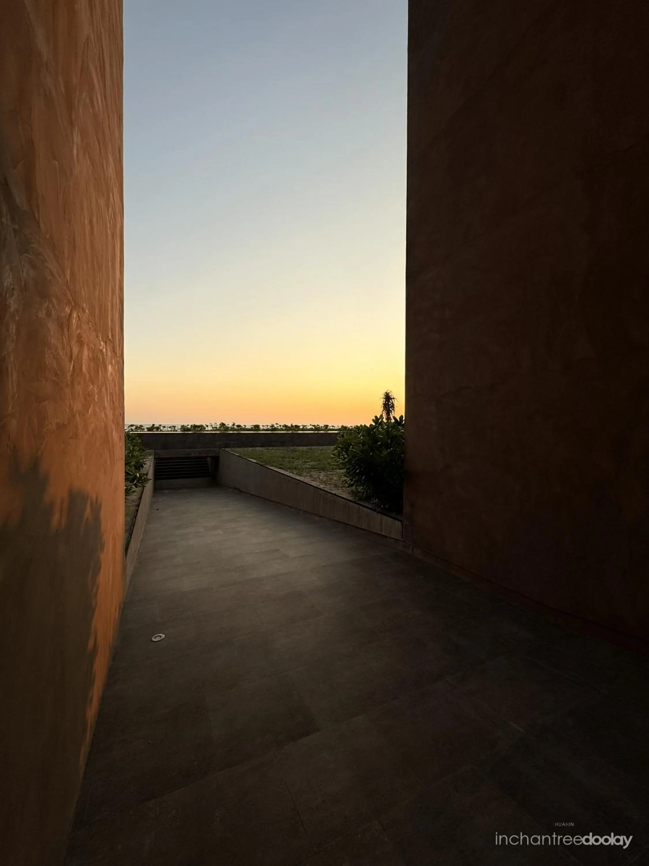 inchantreedoolay huahin