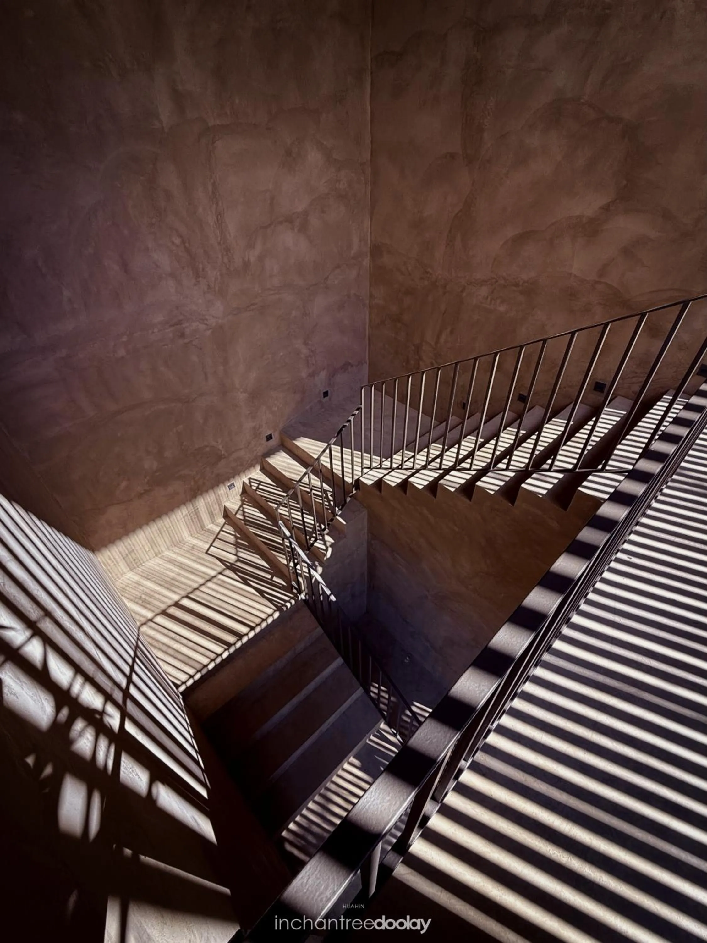 inchantreedoolay huahin