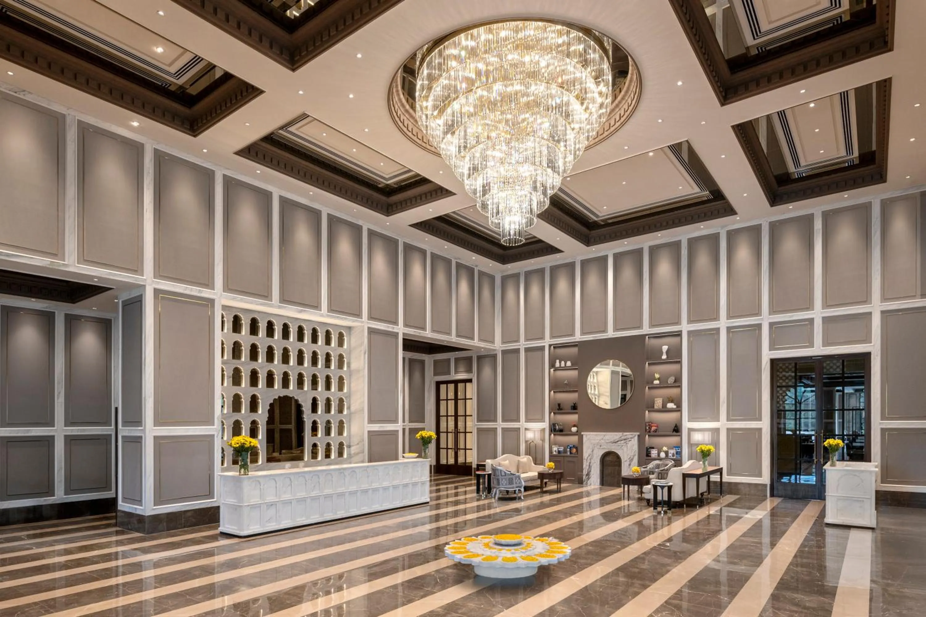 Lobby or reception in Welcomhotel By ITC Hotels, Jabalpur