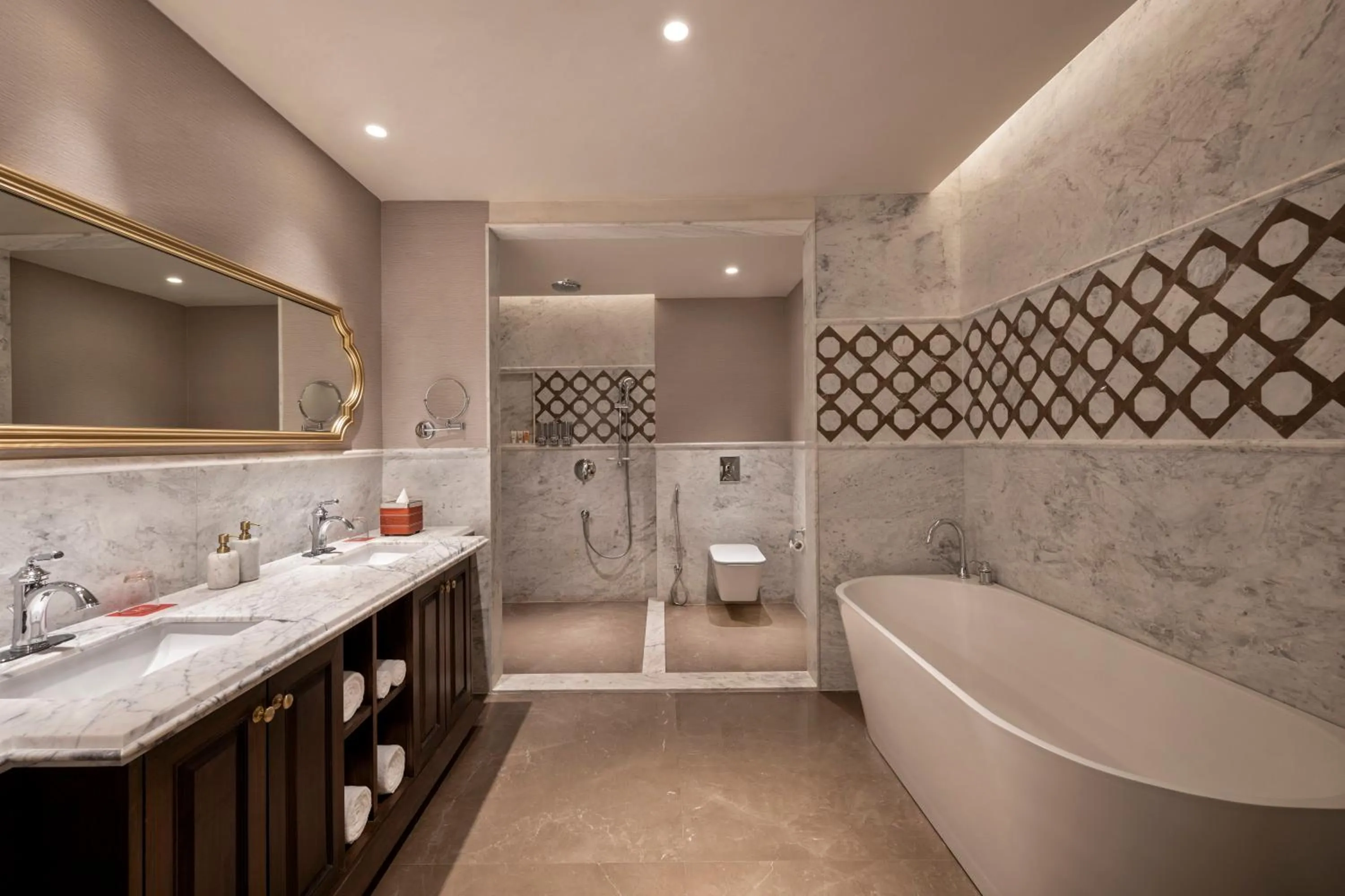 Shower in Welcomhotel By ITC Hotels, Jabalpur