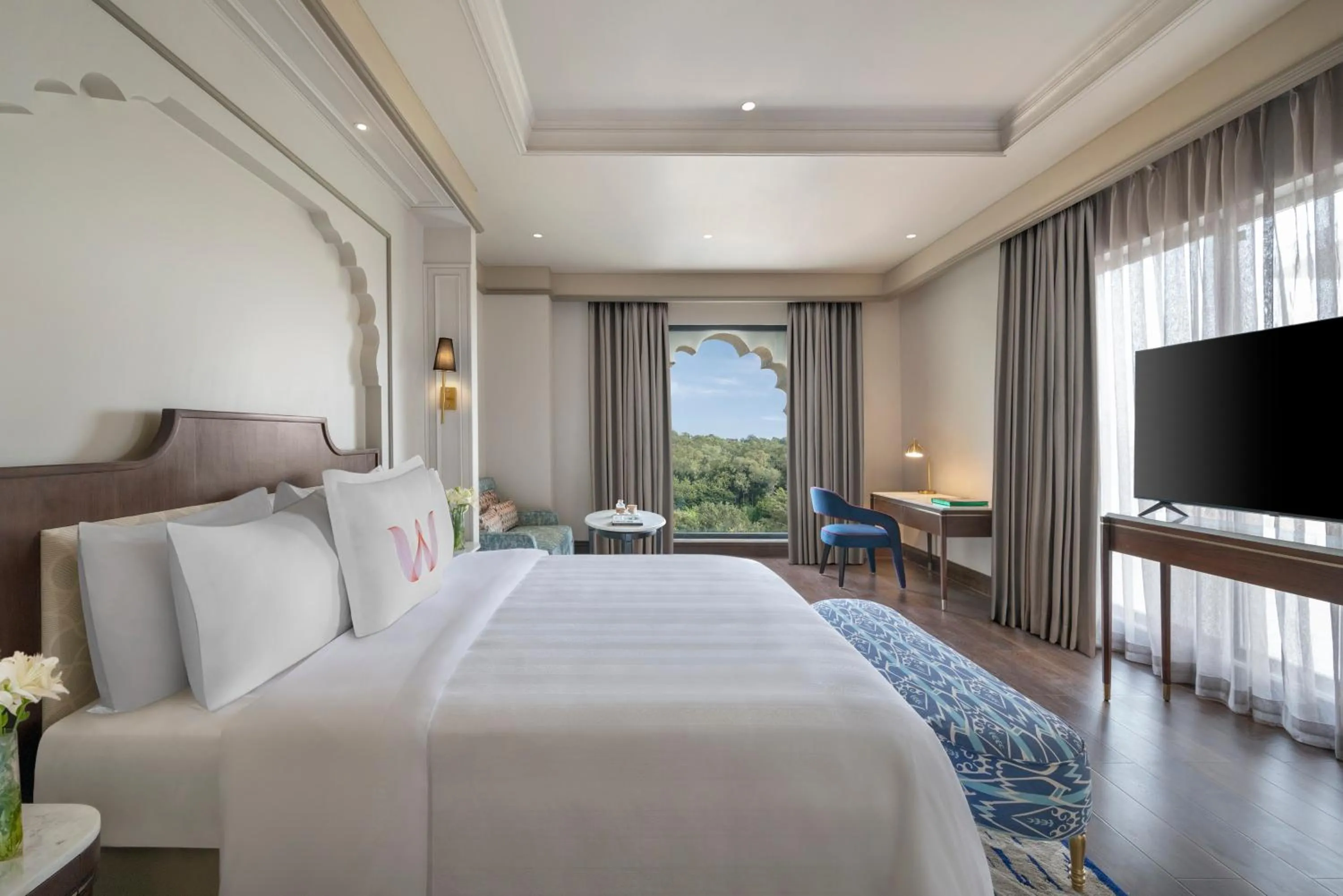 Bed in Welcomhotel By ITC Hotels, Jabalpur