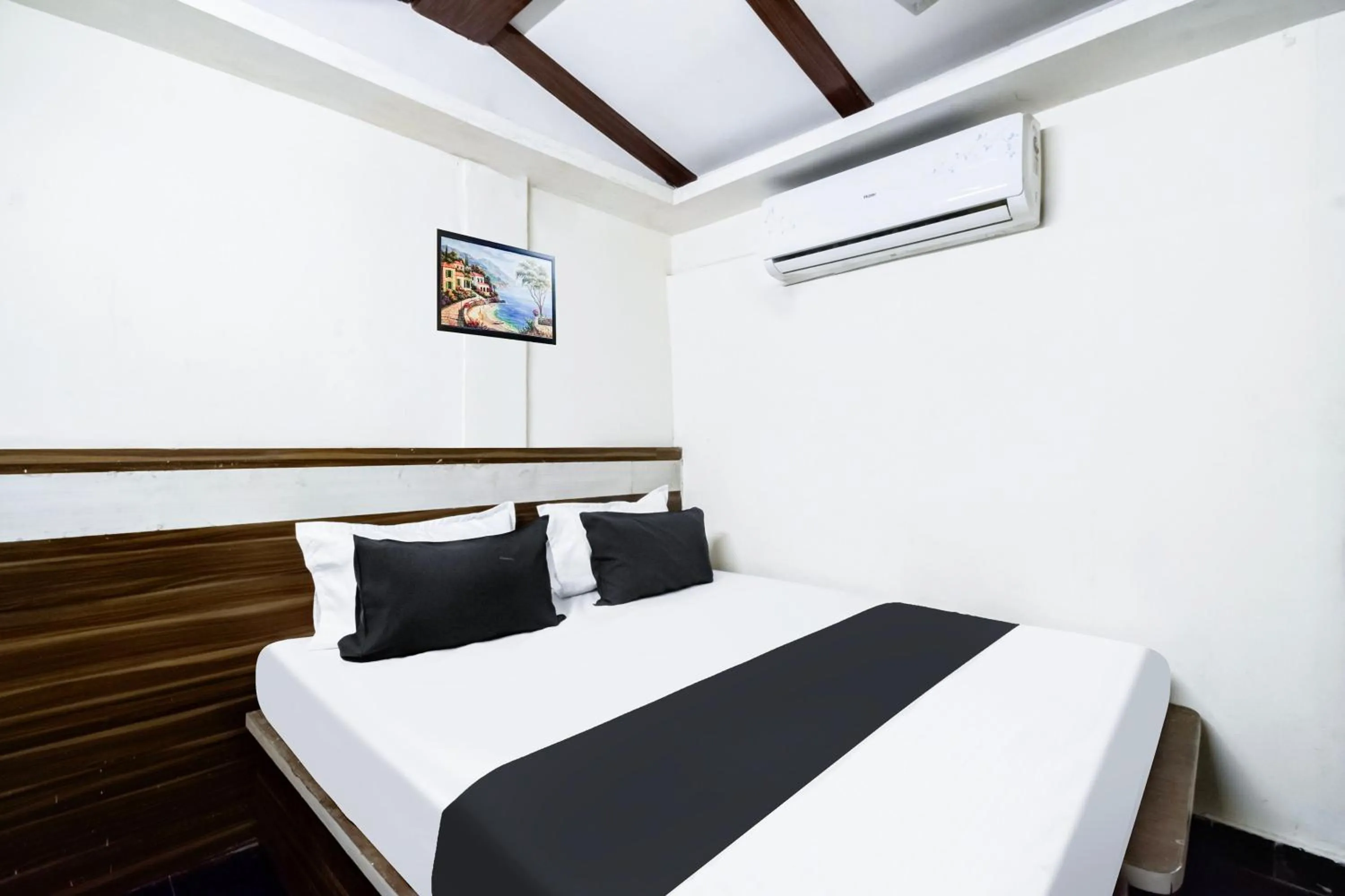 Bedroom in HOTEL O SUN RESIDENCY