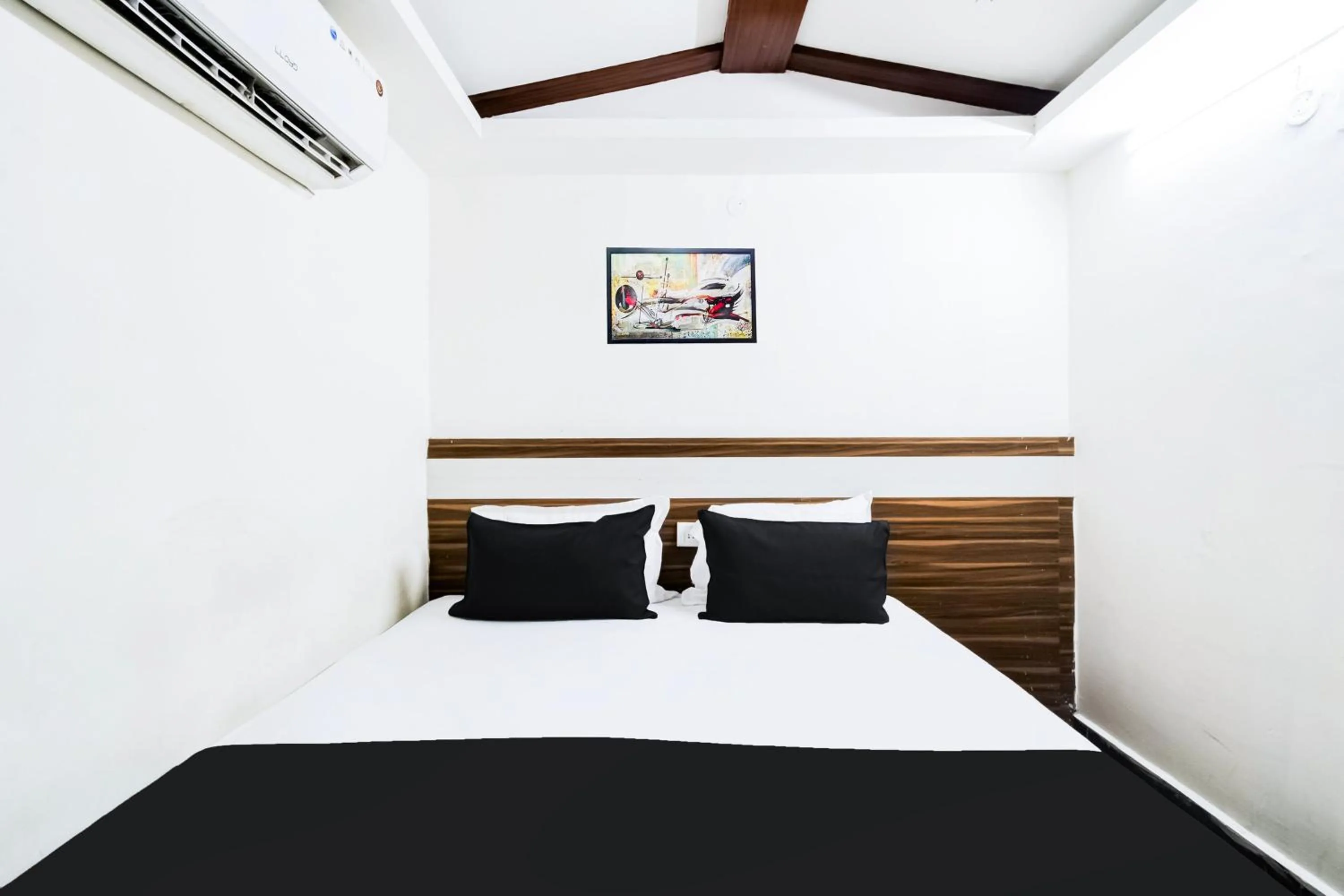 Bedroom in HOTEL O SUN RESIDENCY