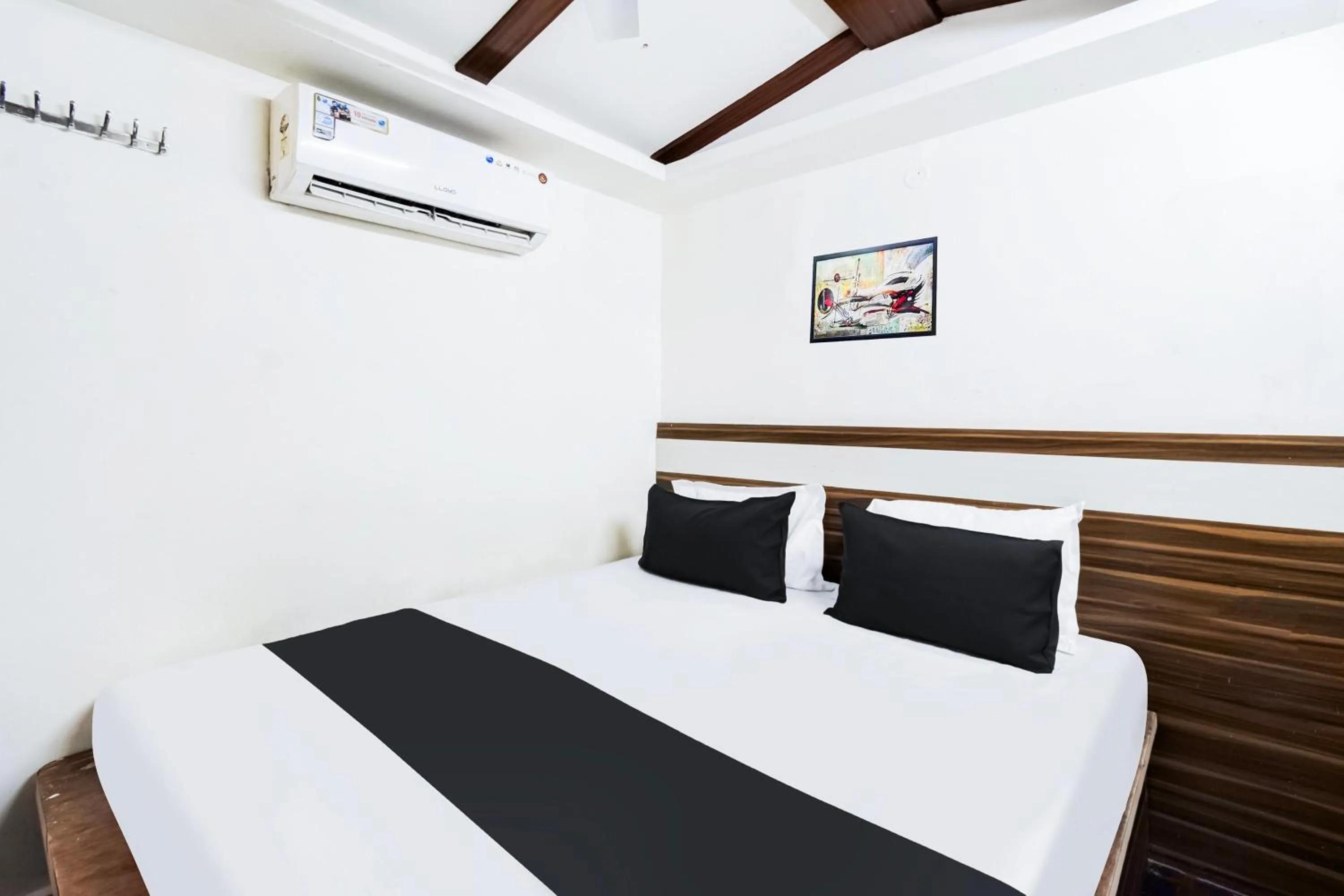 Bedroom in HOTEL O SUN RESIDENCY