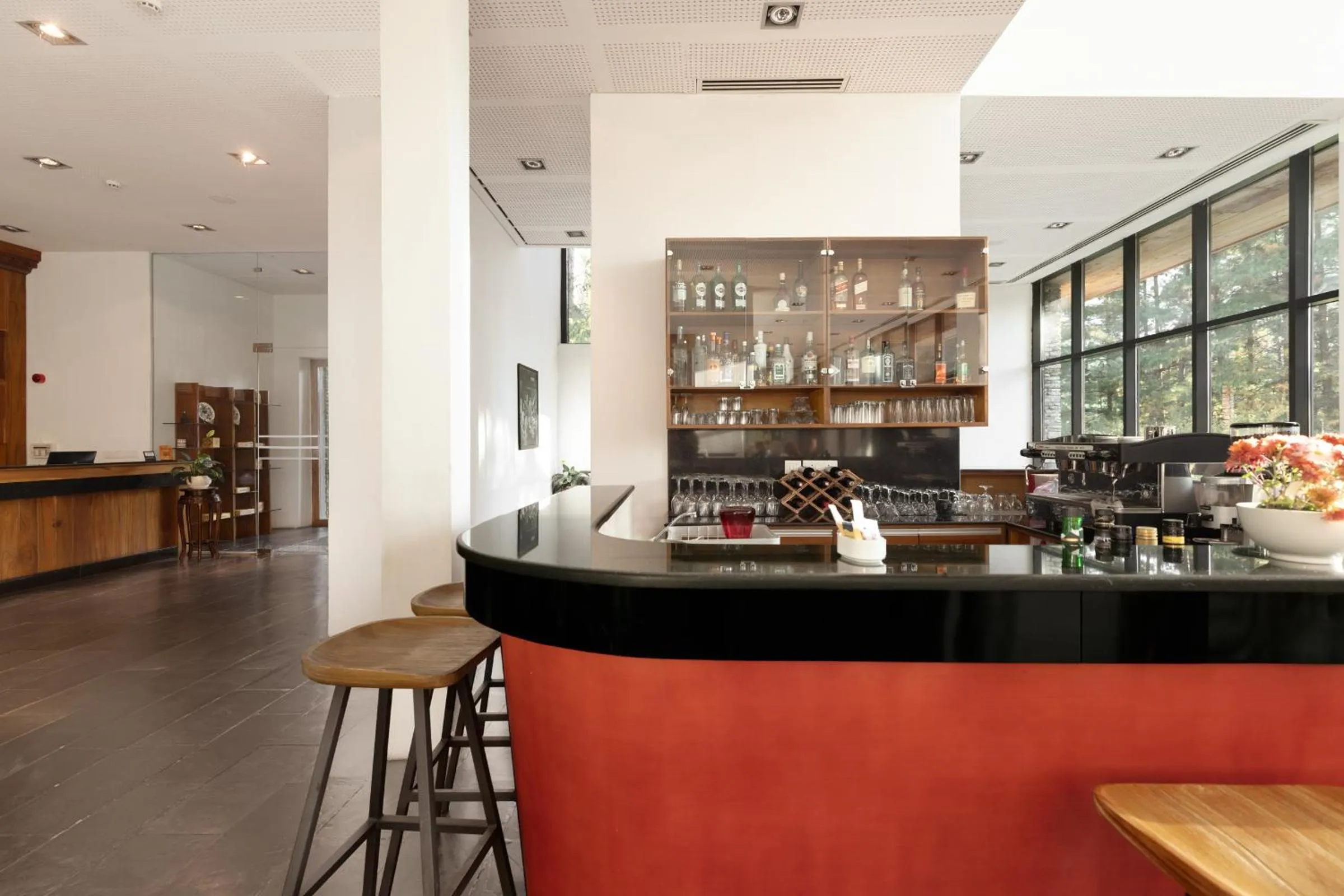 Lounge or bar in Zhiwaling Ascent