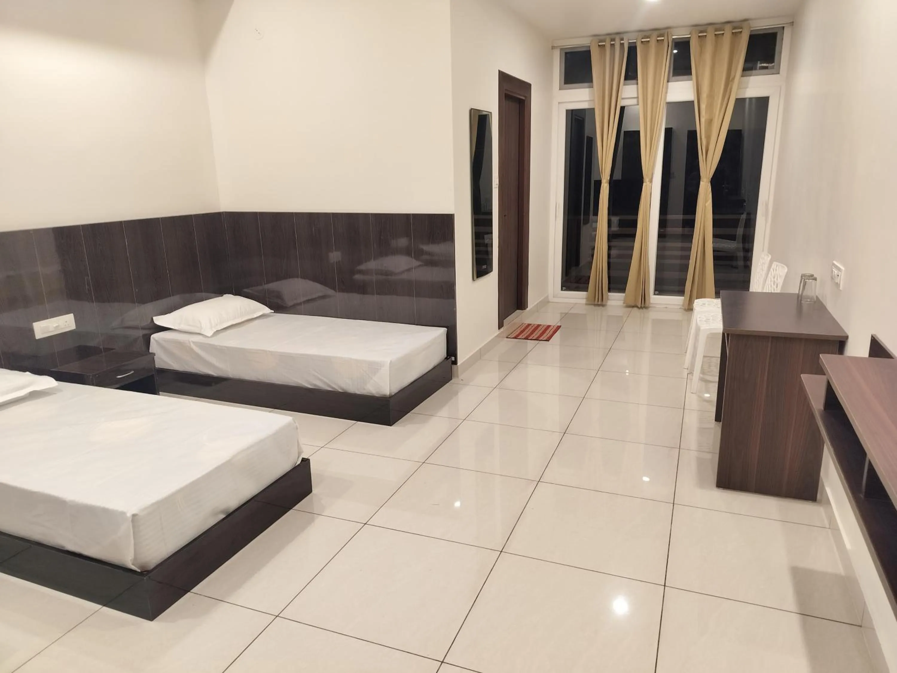 View (from property/room), Bed in Hotel Rewalsar Heights