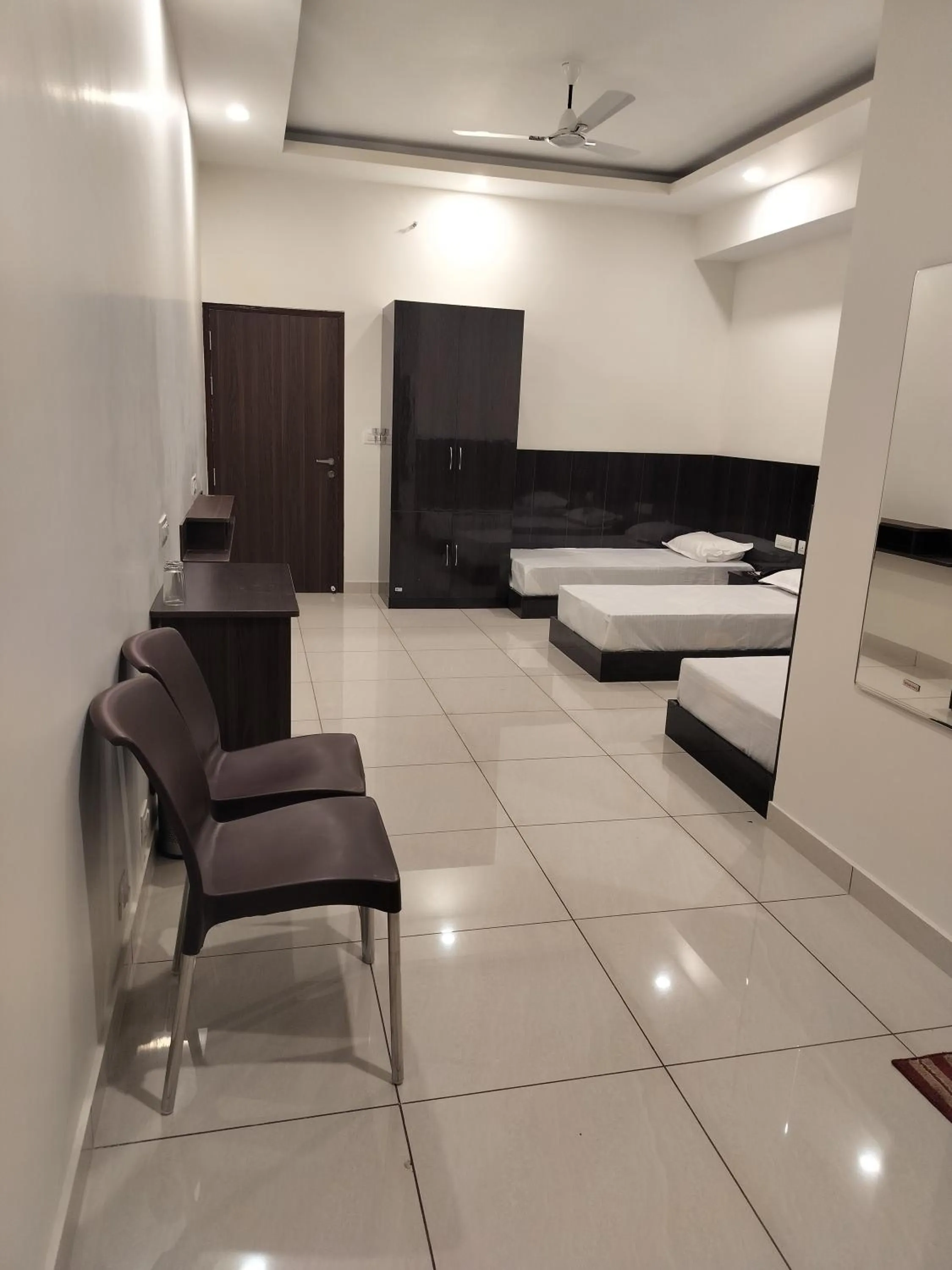 Bedroom, Bed in Hotel Rewalsar Heights