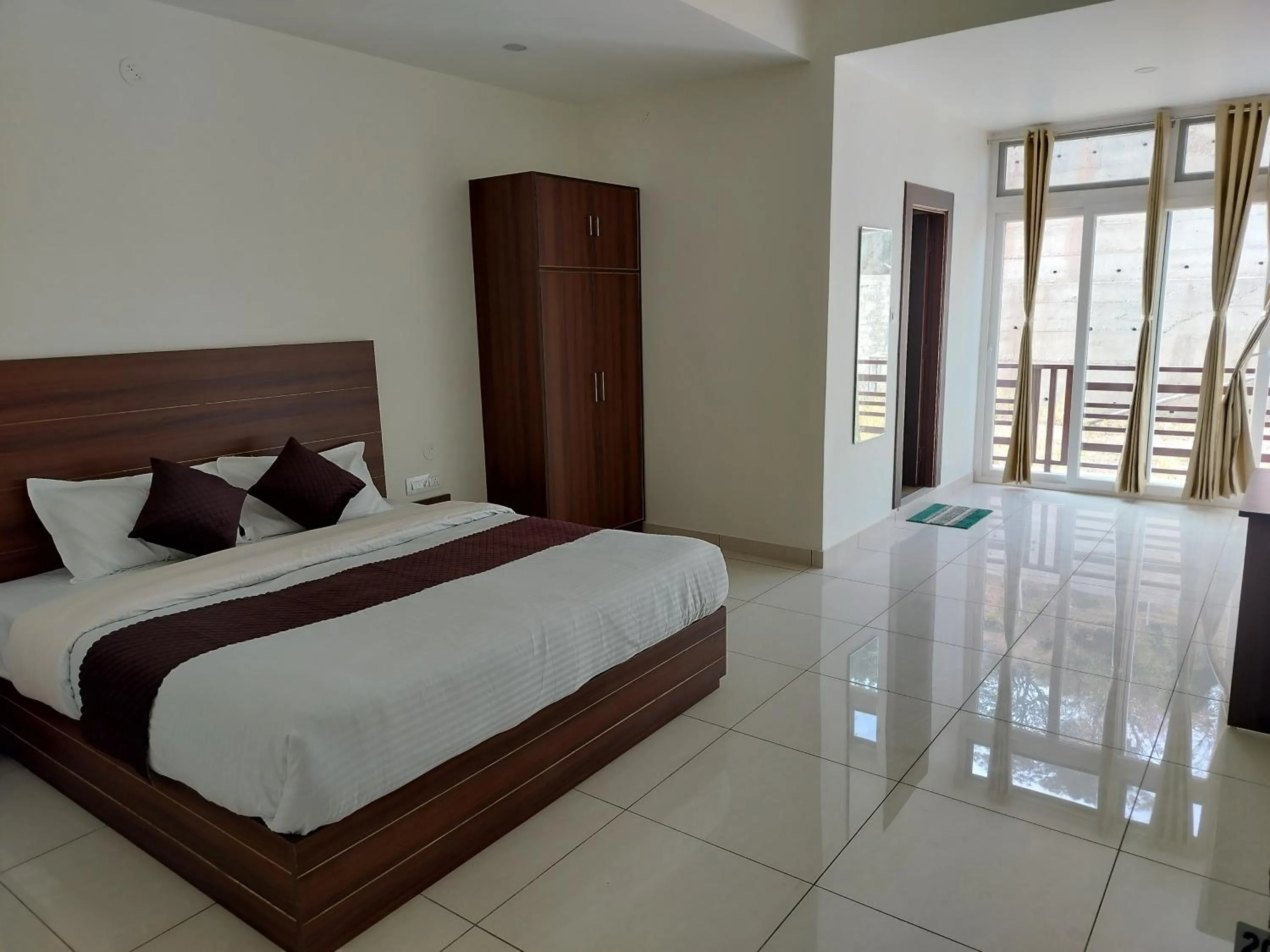 Bedroom, Bed in Hotel Rewalsar Heights