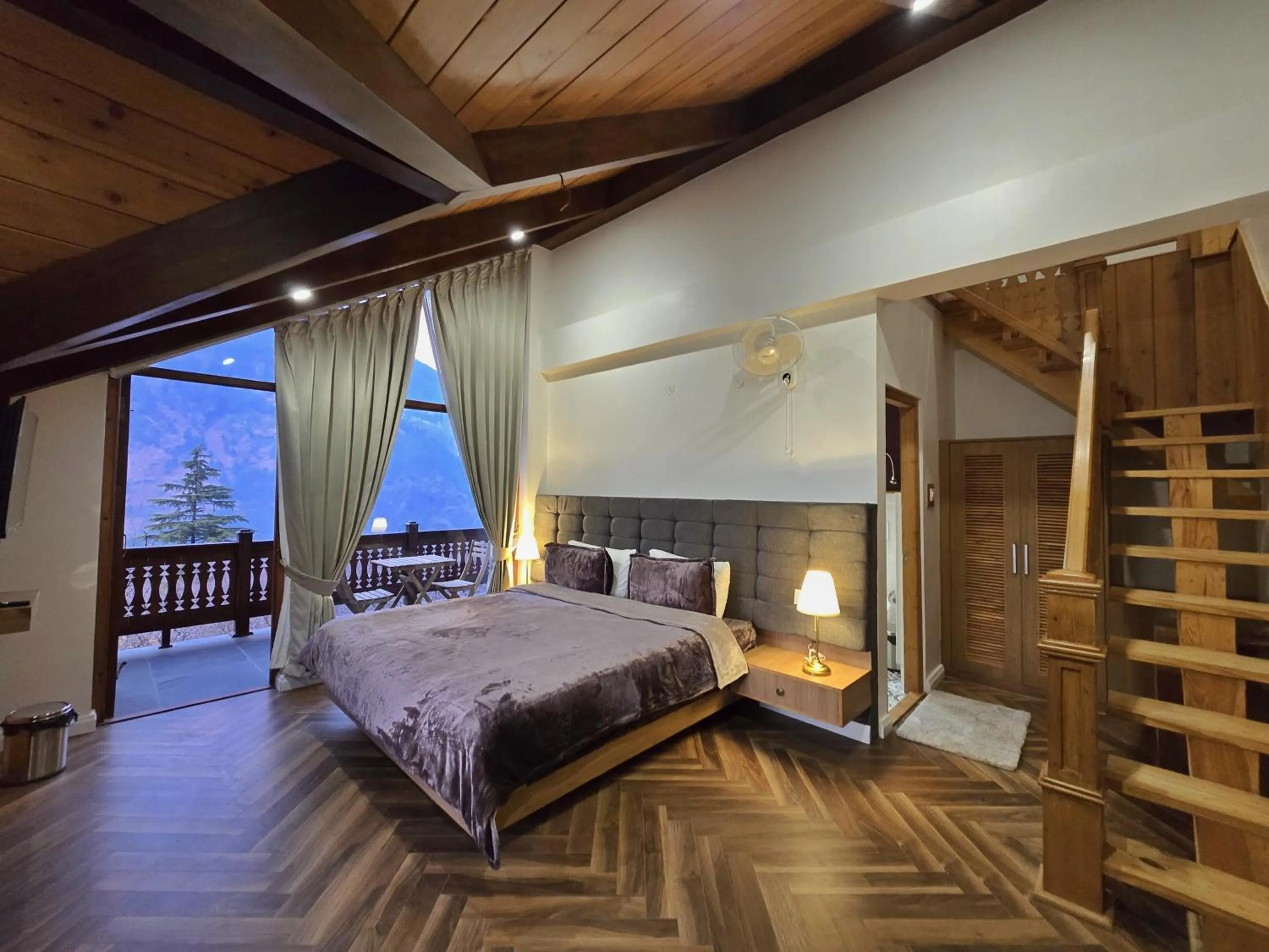 Bed in Hygge Home Manali