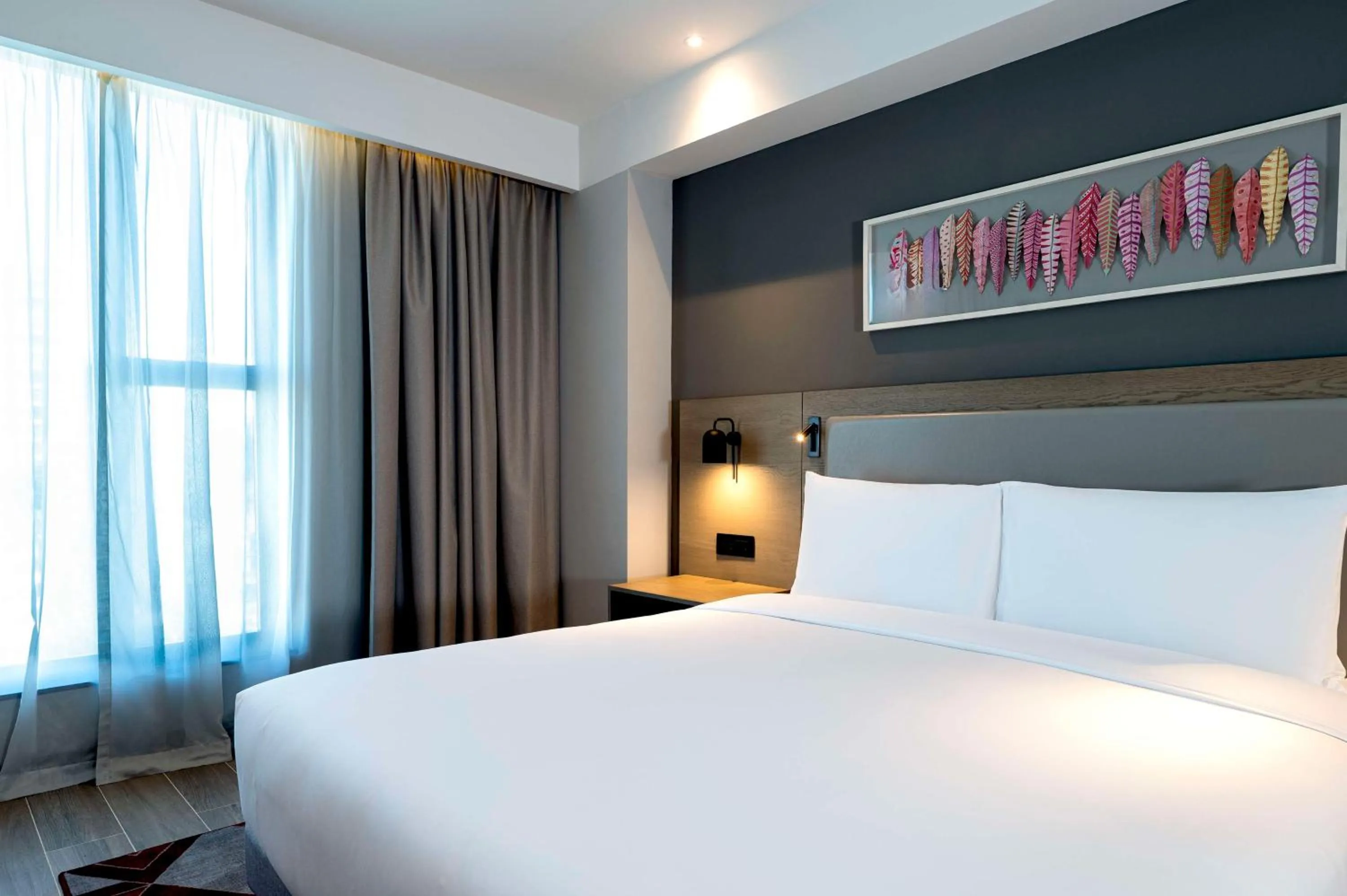 Photo of the whole room, Bed in Hyatt House Nairobi Westlands