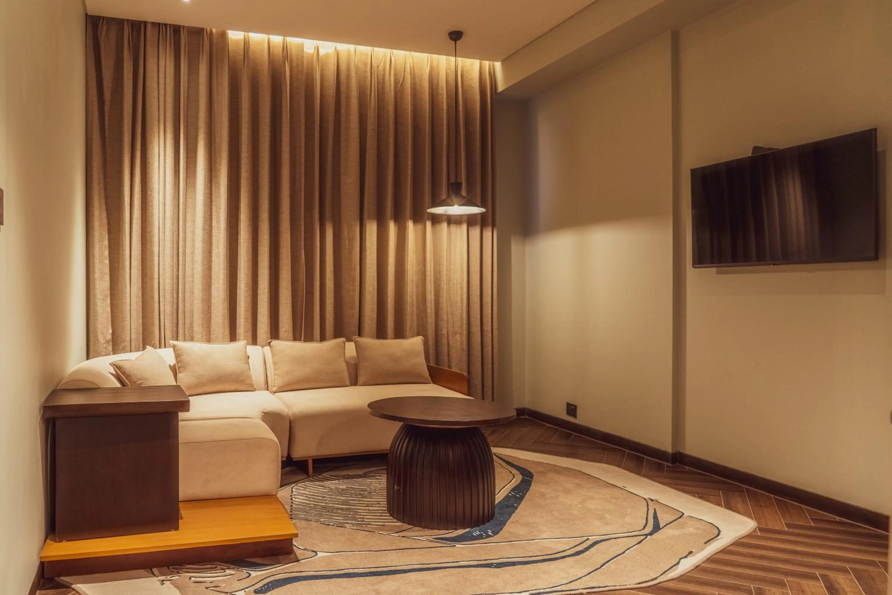 Ramada Encore By Wyndham Bhiwadi Phool Bagh Chowk