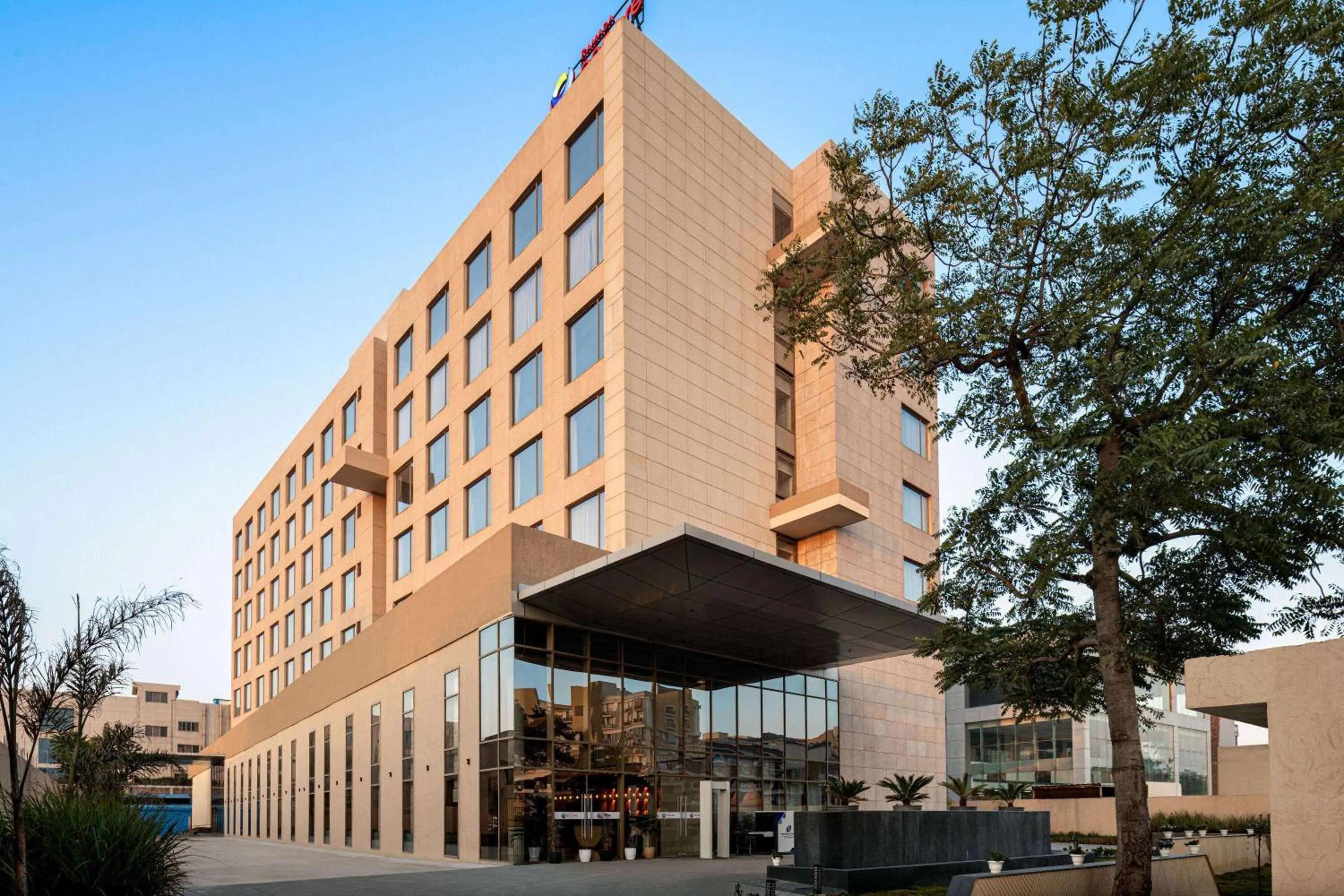 Ramada Encore By Wyndham Bhiwadi Phool Bagh Chowk