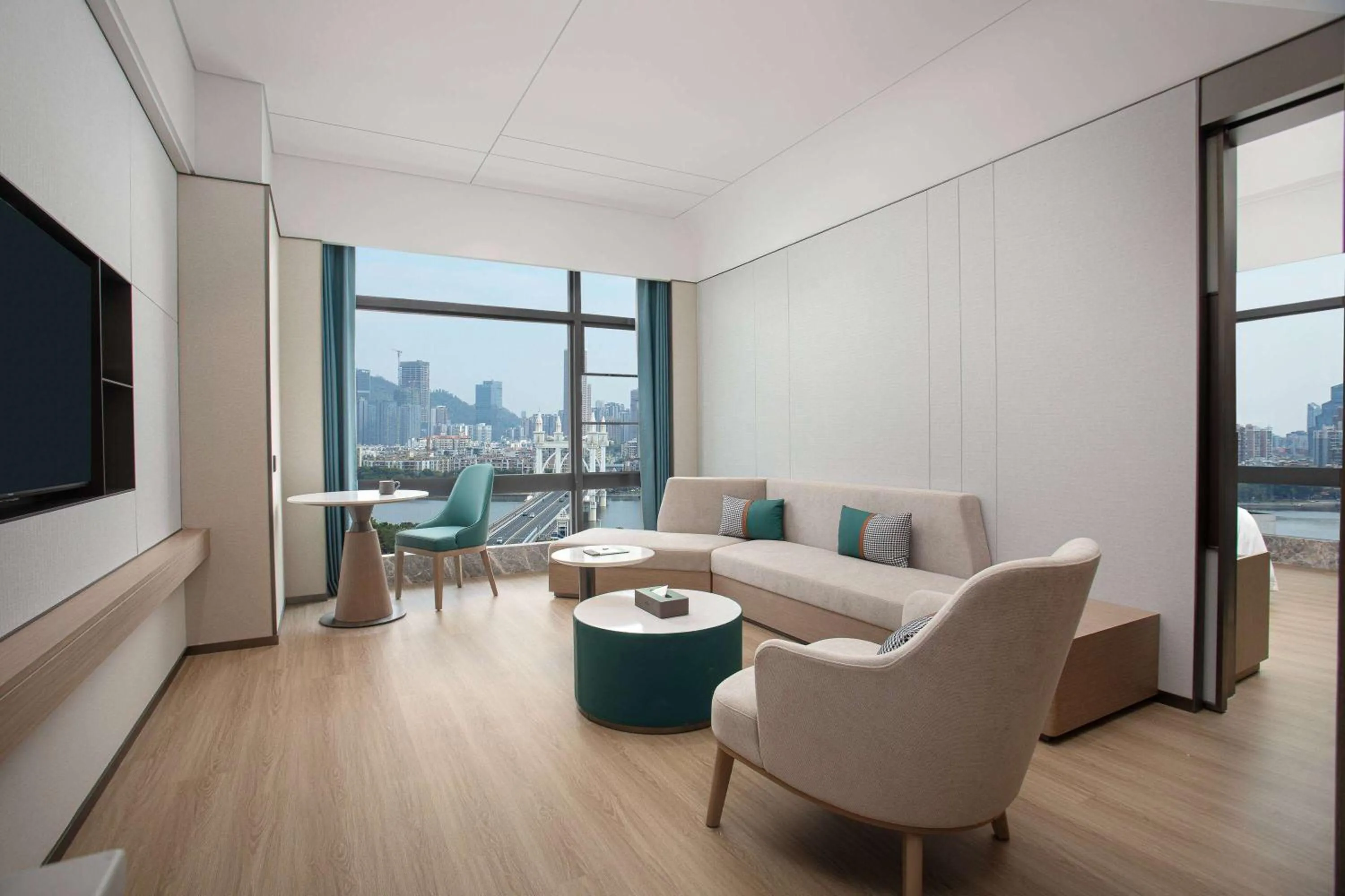 Photo of the whole room in Wingate by Wyndham Zhuhai Gongbei Port