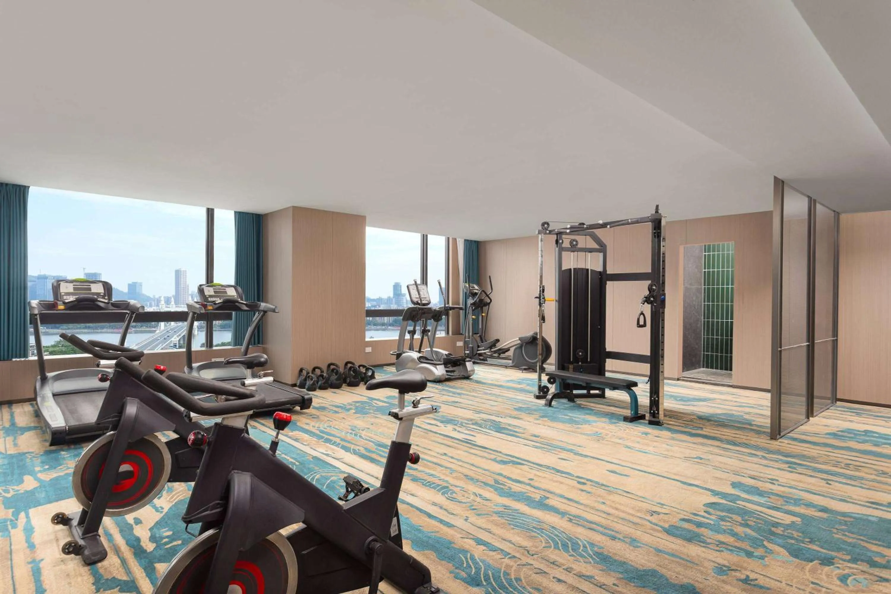 Fitness centre/facilities in Wingate by Wyndham Zhuhai Gongbei Port