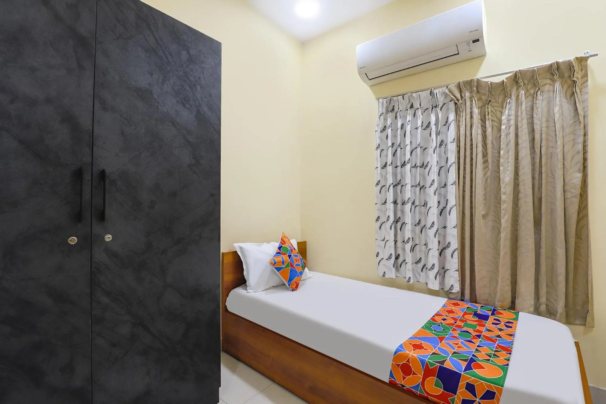 Bed in FabHotel GT Empire