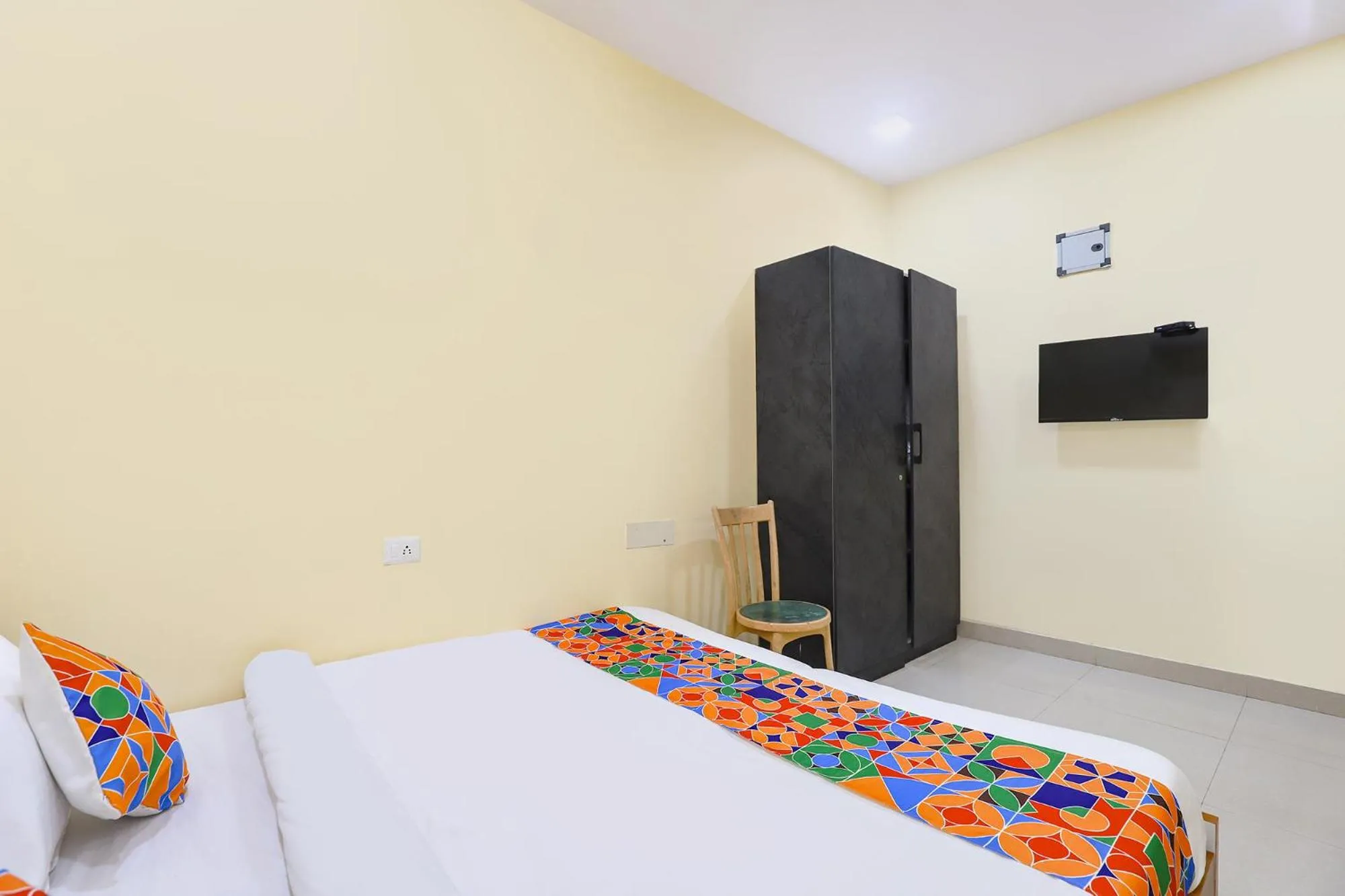 Bed in FabHotel GT Empire