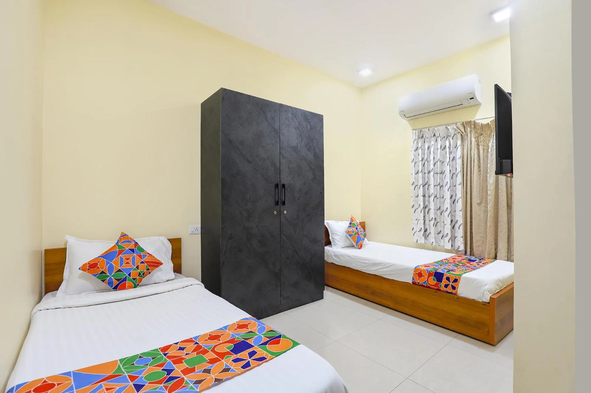 Bed in FabHotel GT Empire