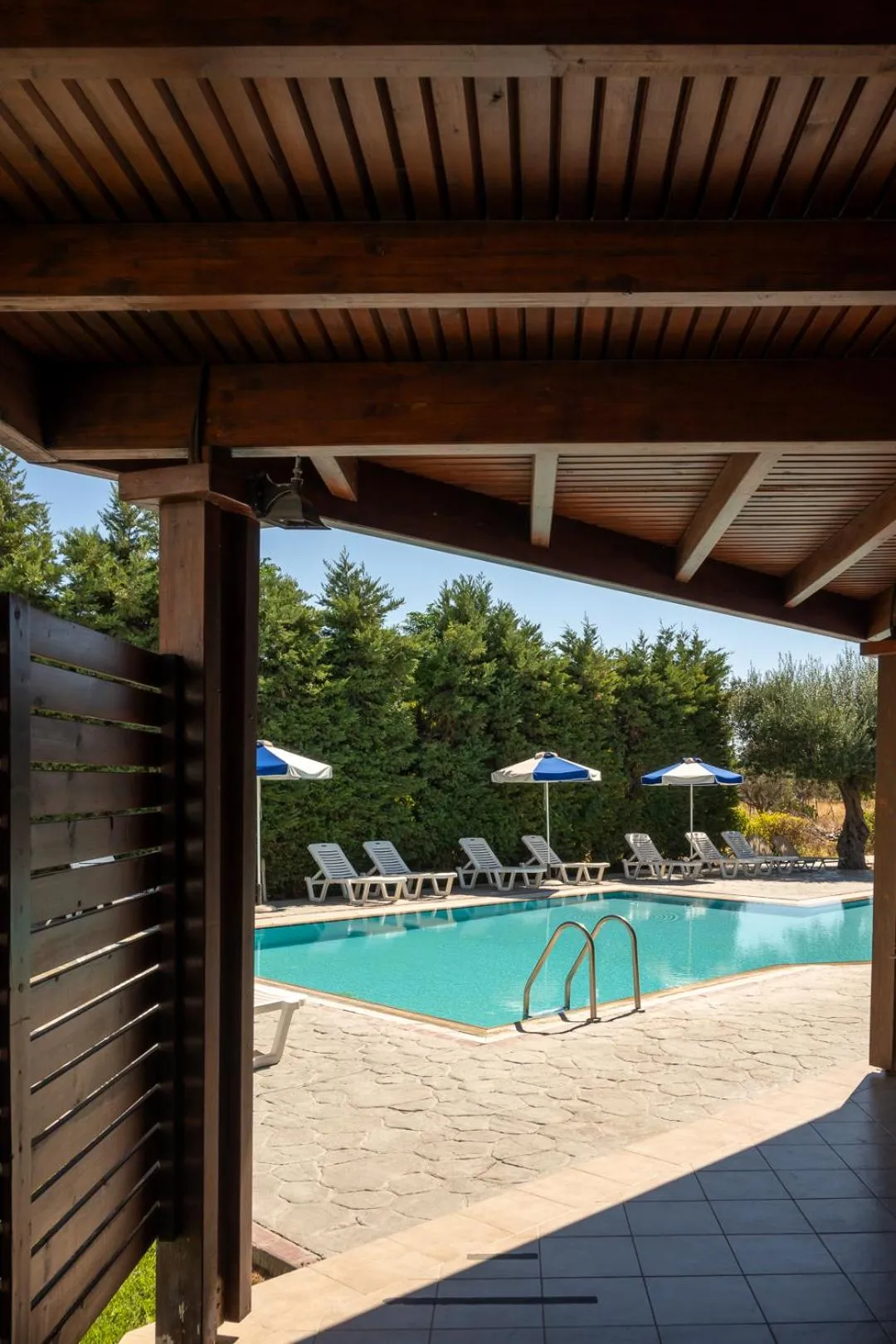 Day in Triantafillas Suites