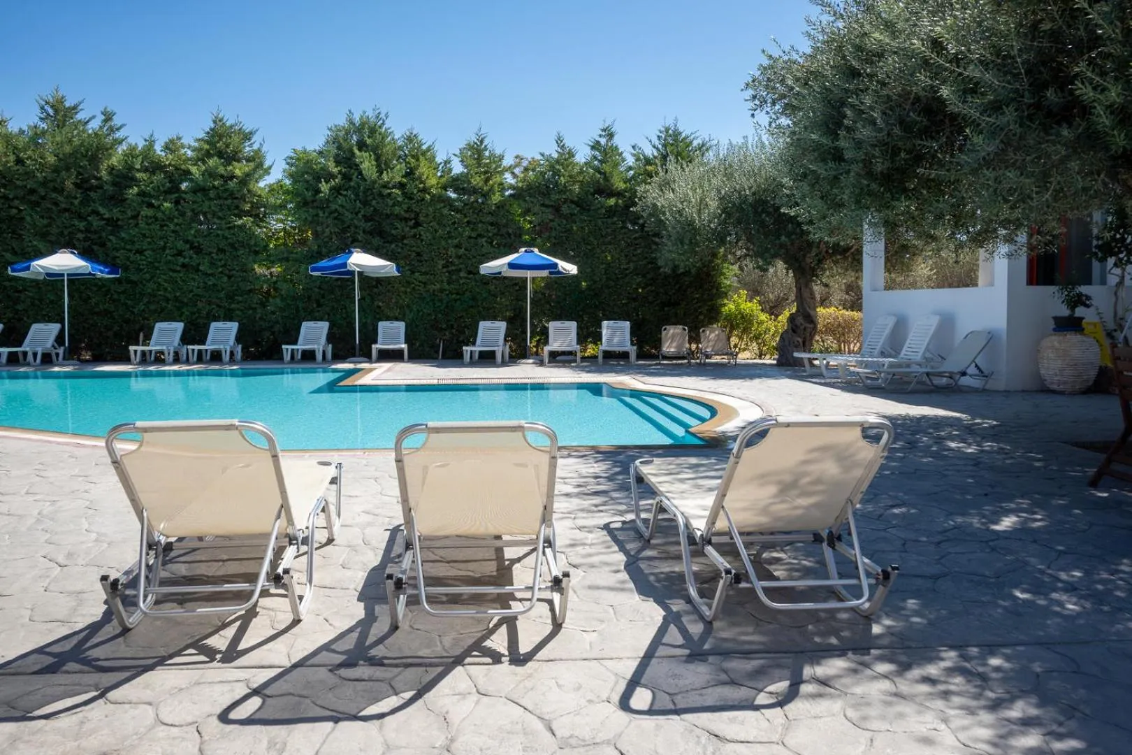 Day in Triantafillas Suites