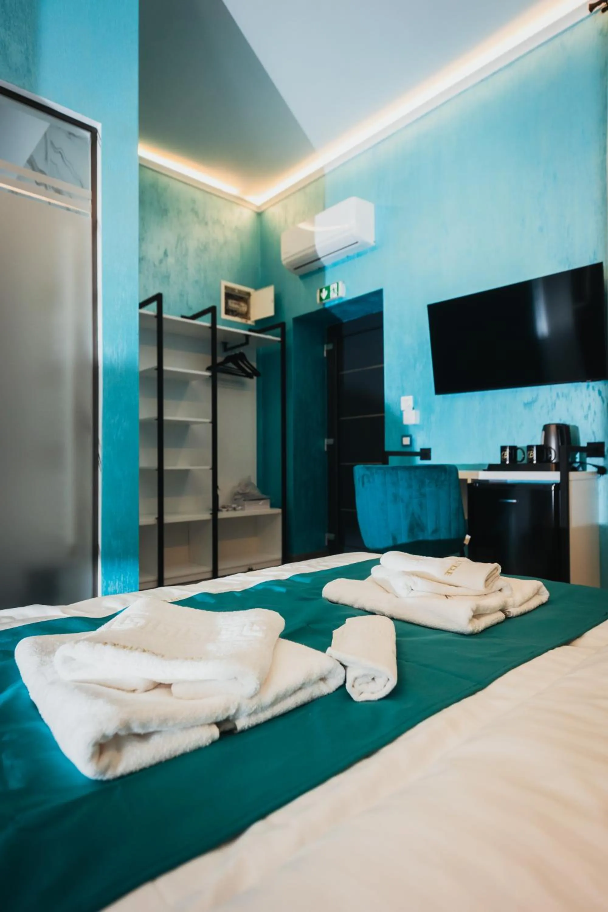 Photo of the whole room, Bed in City Boutique Hotel Reghin