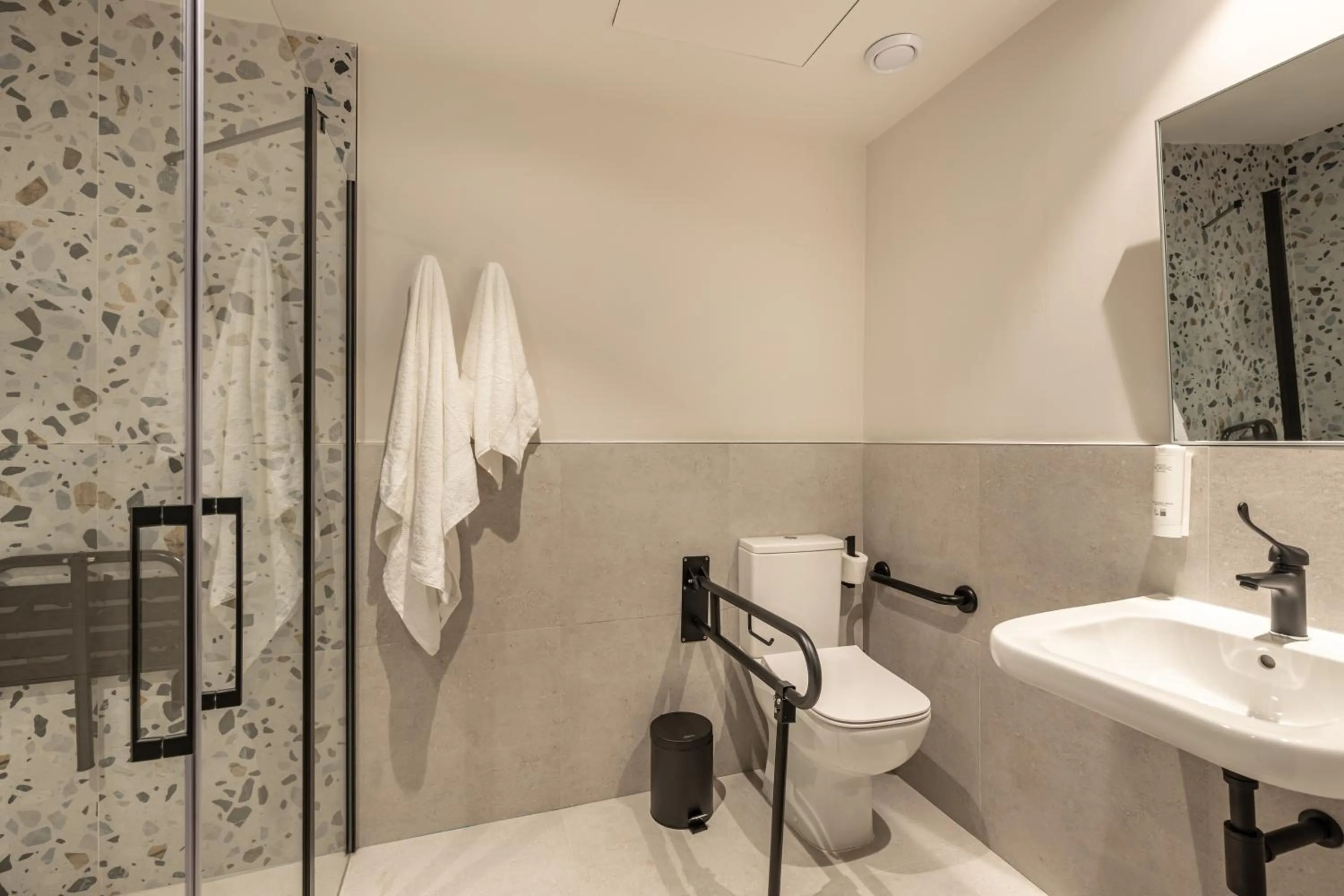 Bathroom in Líbere Málaga Trinidad