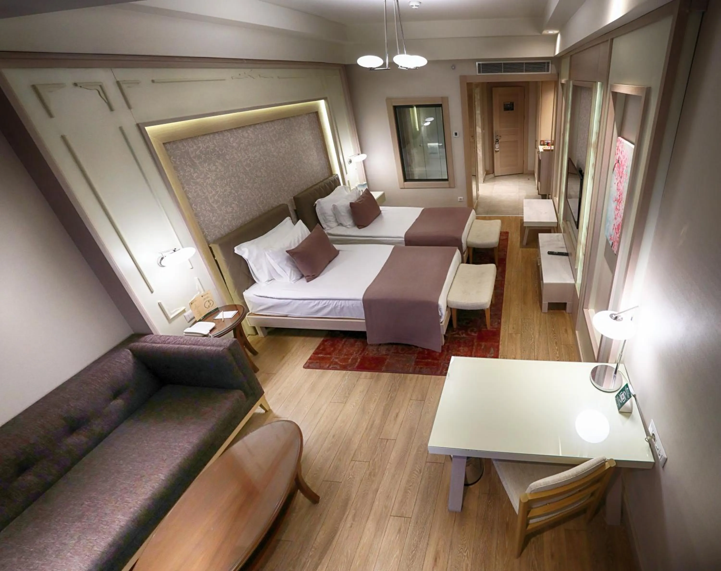 Photo of the whole room, Bed in The Green Park Ankara