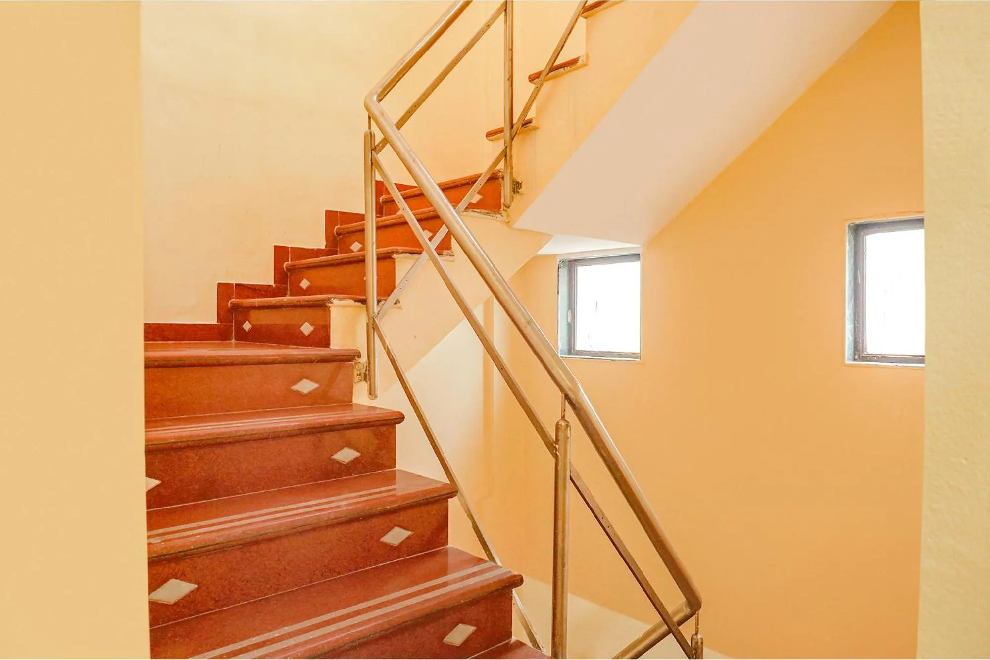 Lobby or reception in FabHotel New Falcon Inn