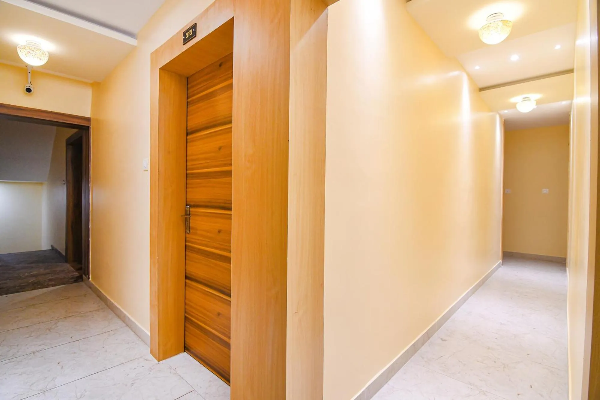 Lobby or reception in FabHotel Sonali Golden Palace - Nr Bhubaneswar Railway Station