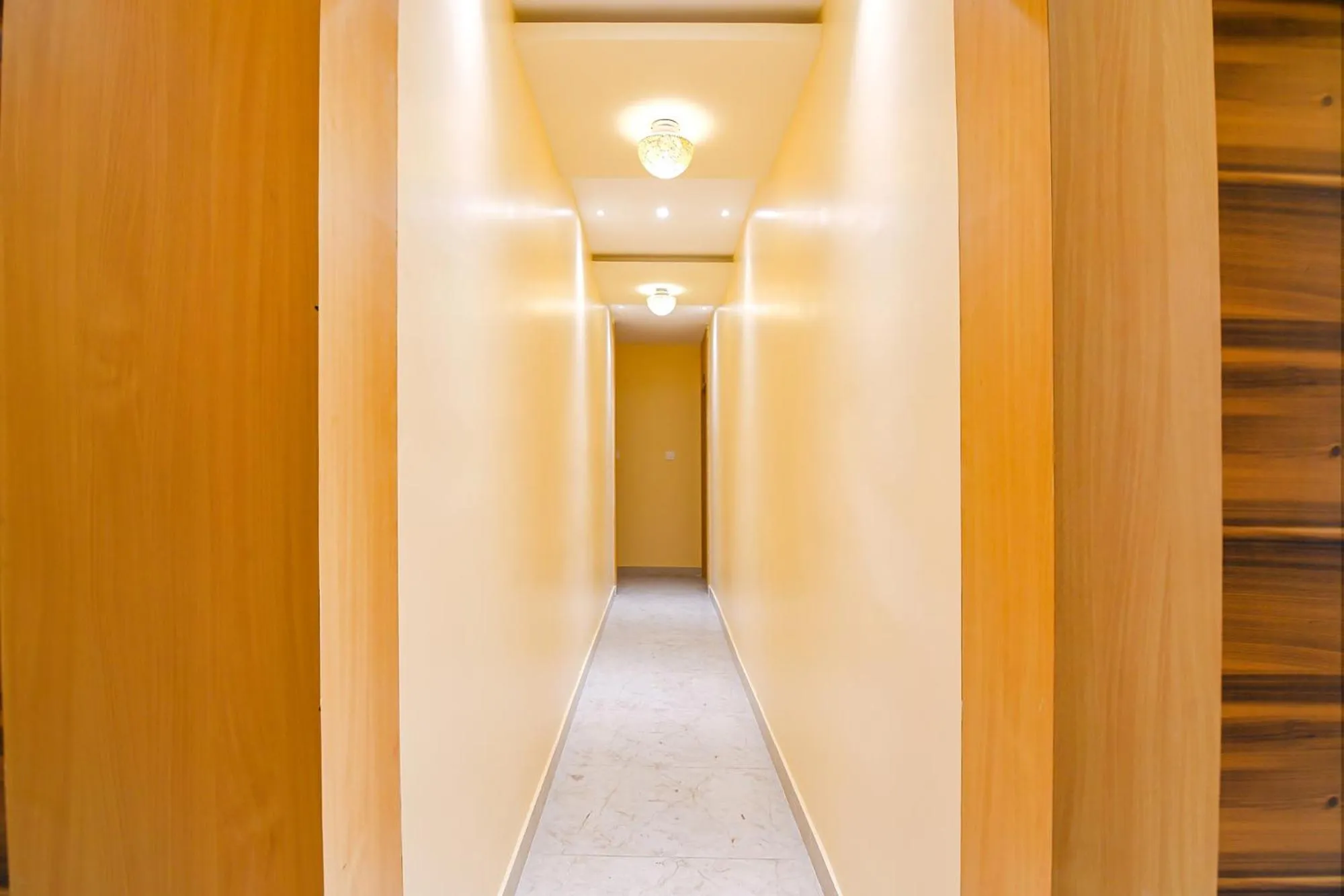 Lobby or reception in FabHotel Sonali Golden Palace - Nr Bhubaneswar Railway Station