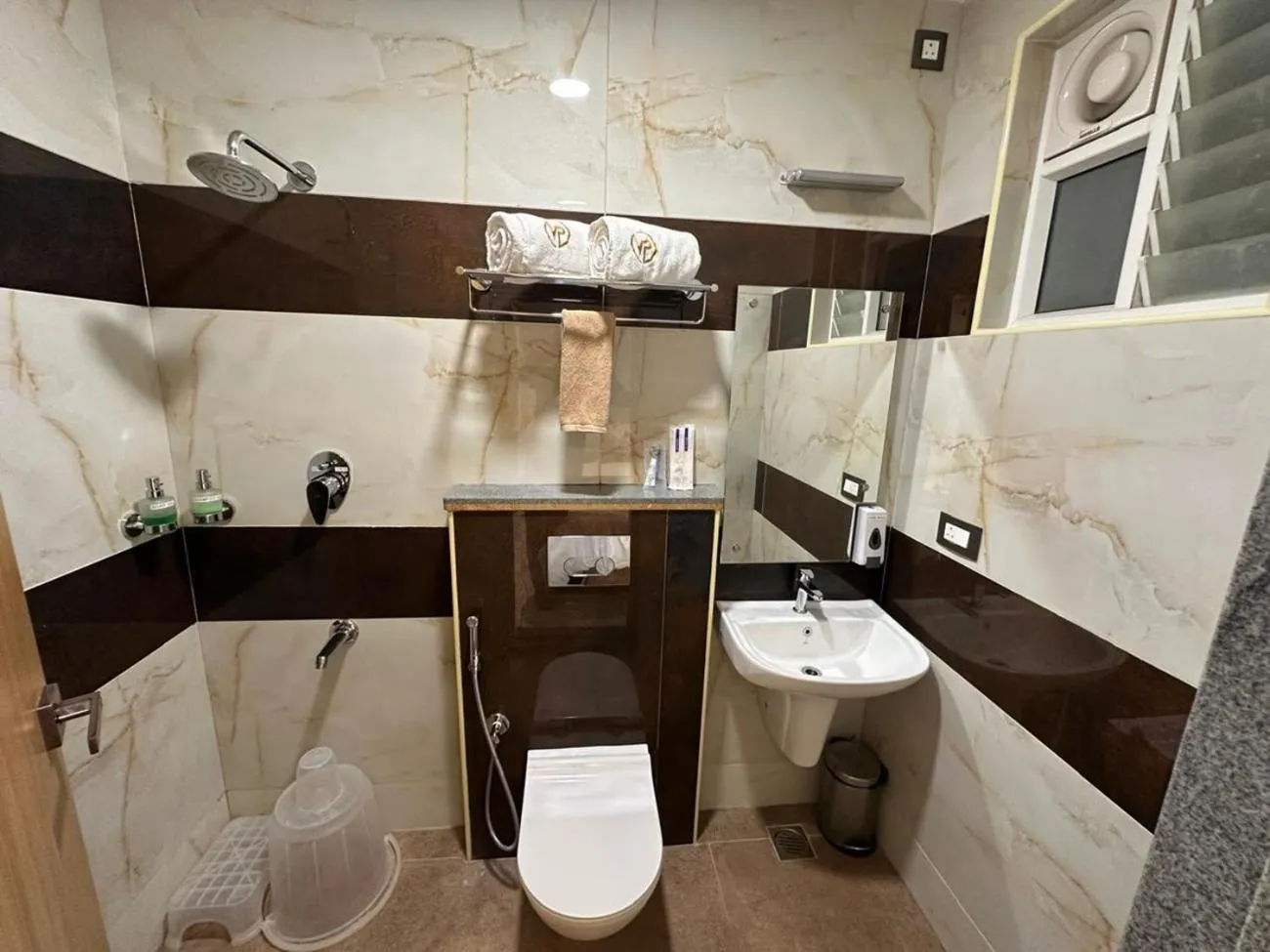 Toilet in The VP Residency Towerrs