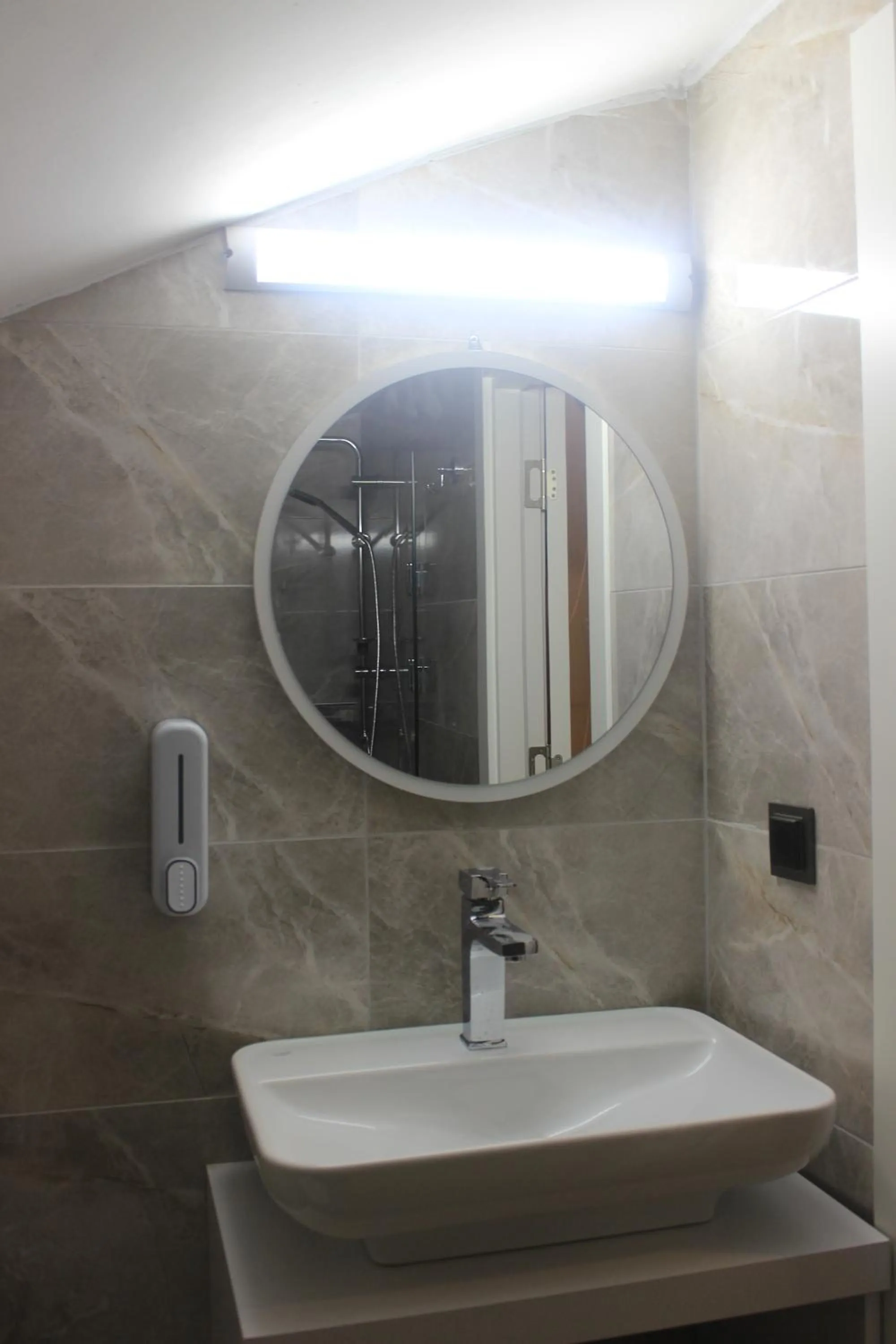 Bathroom in Retro Star Suites