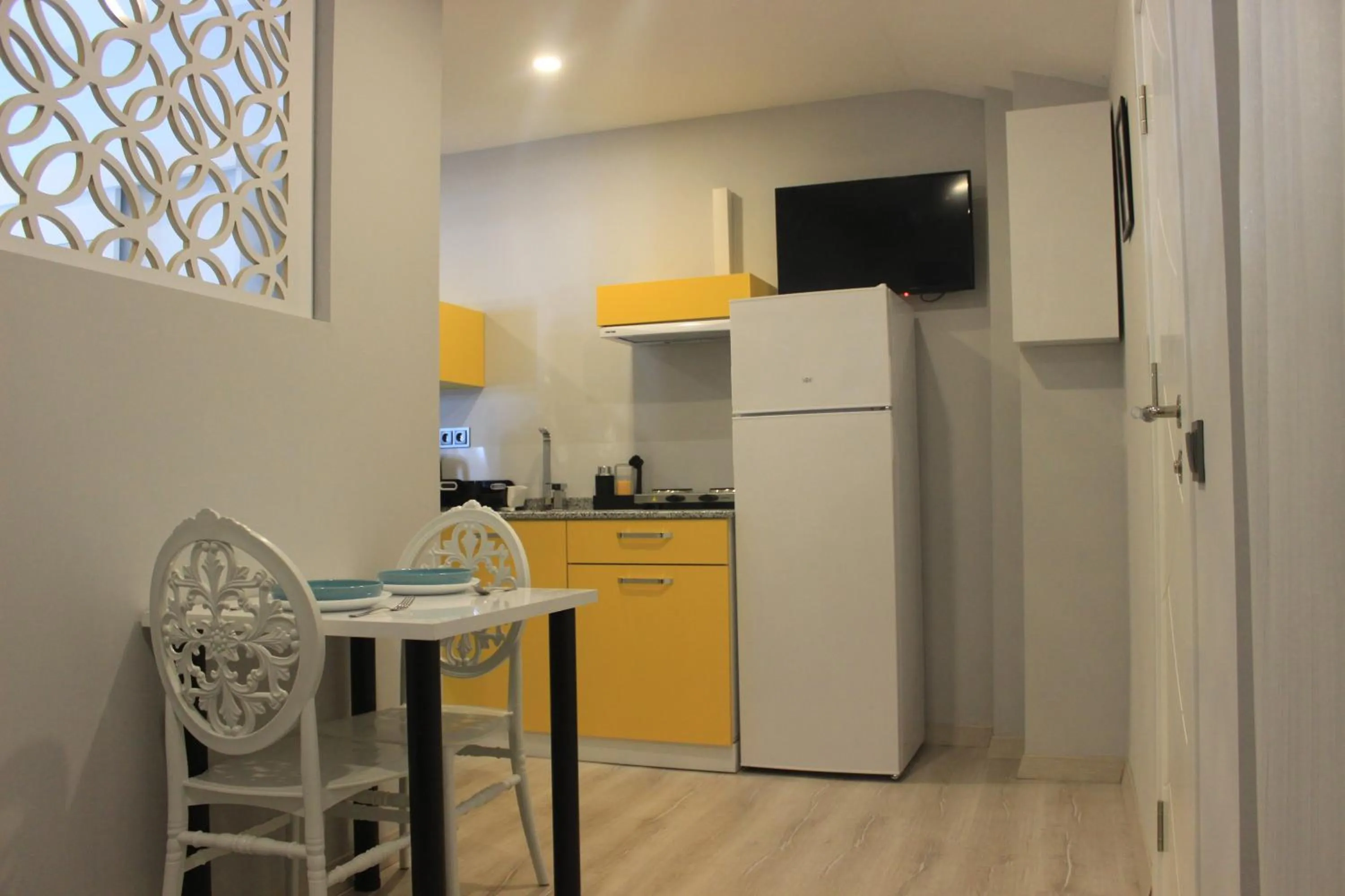 TV and multimedia in Retro Star Suites