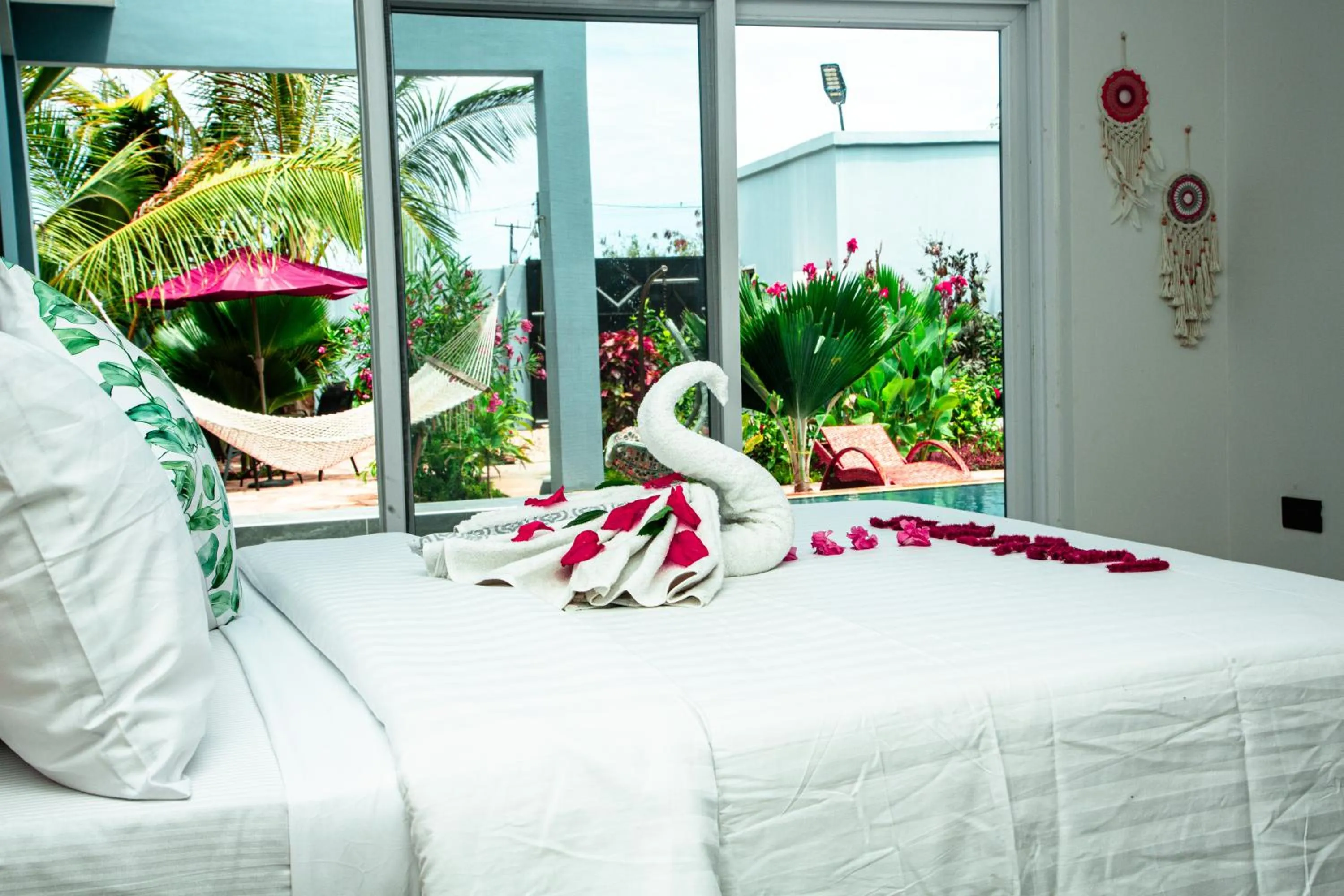 Bed in Jazira Palace