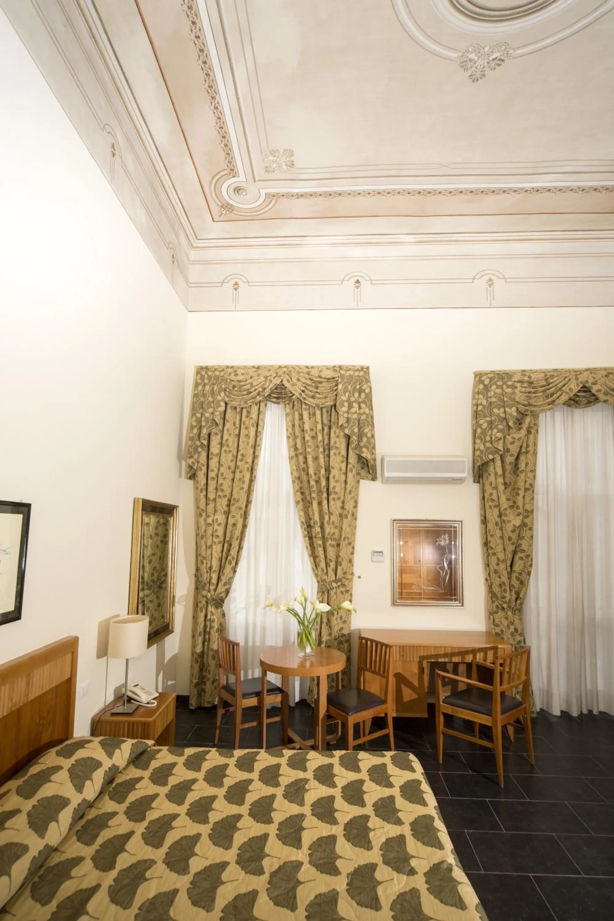 Decorative detail, Bed in Villa Imperiale Hotel