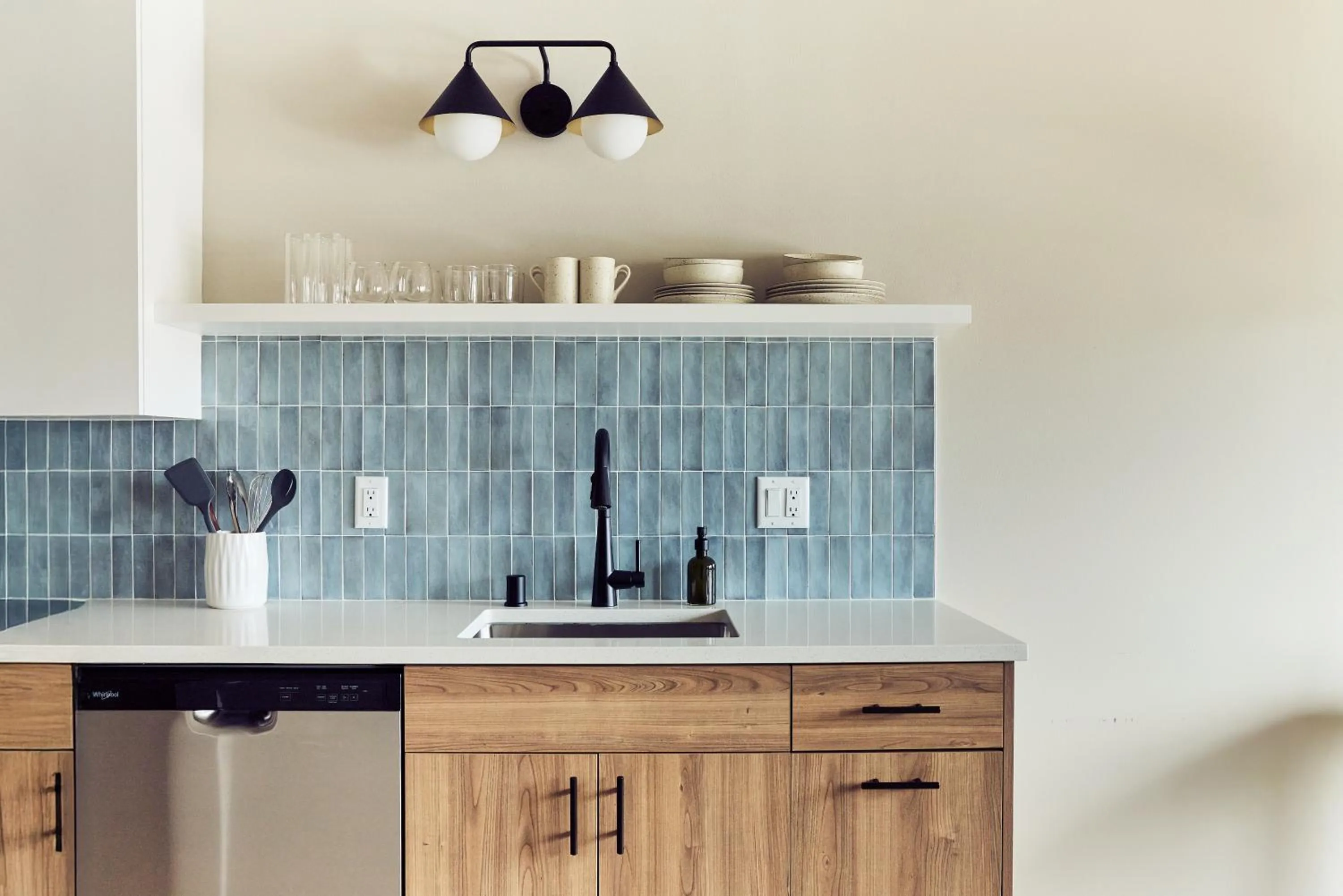 dishwasher in The Dylin