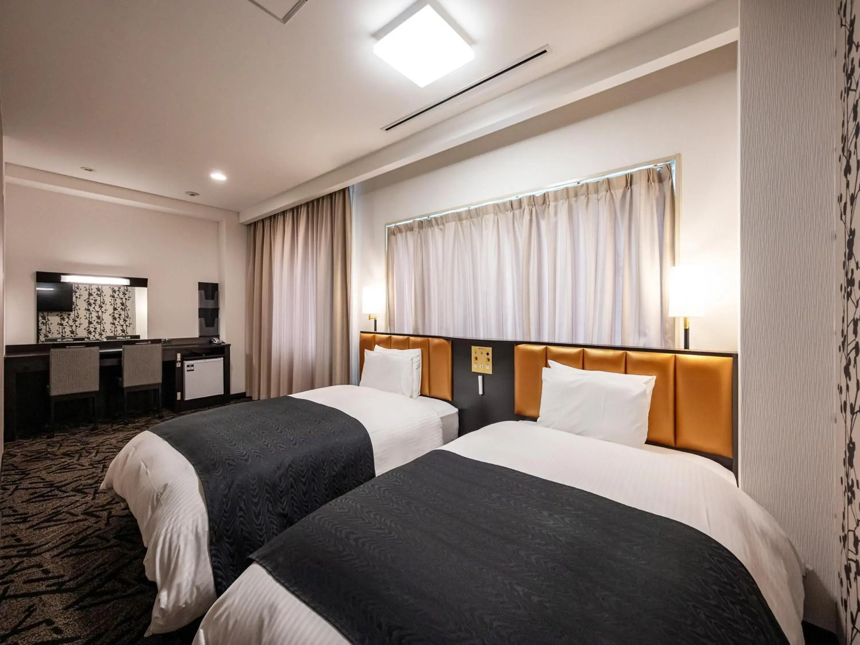 Twin Room in APA Hotel Shonan Tsujido Ekimae Twin Room in APA Hotel Shonan Tsujido Ekimae