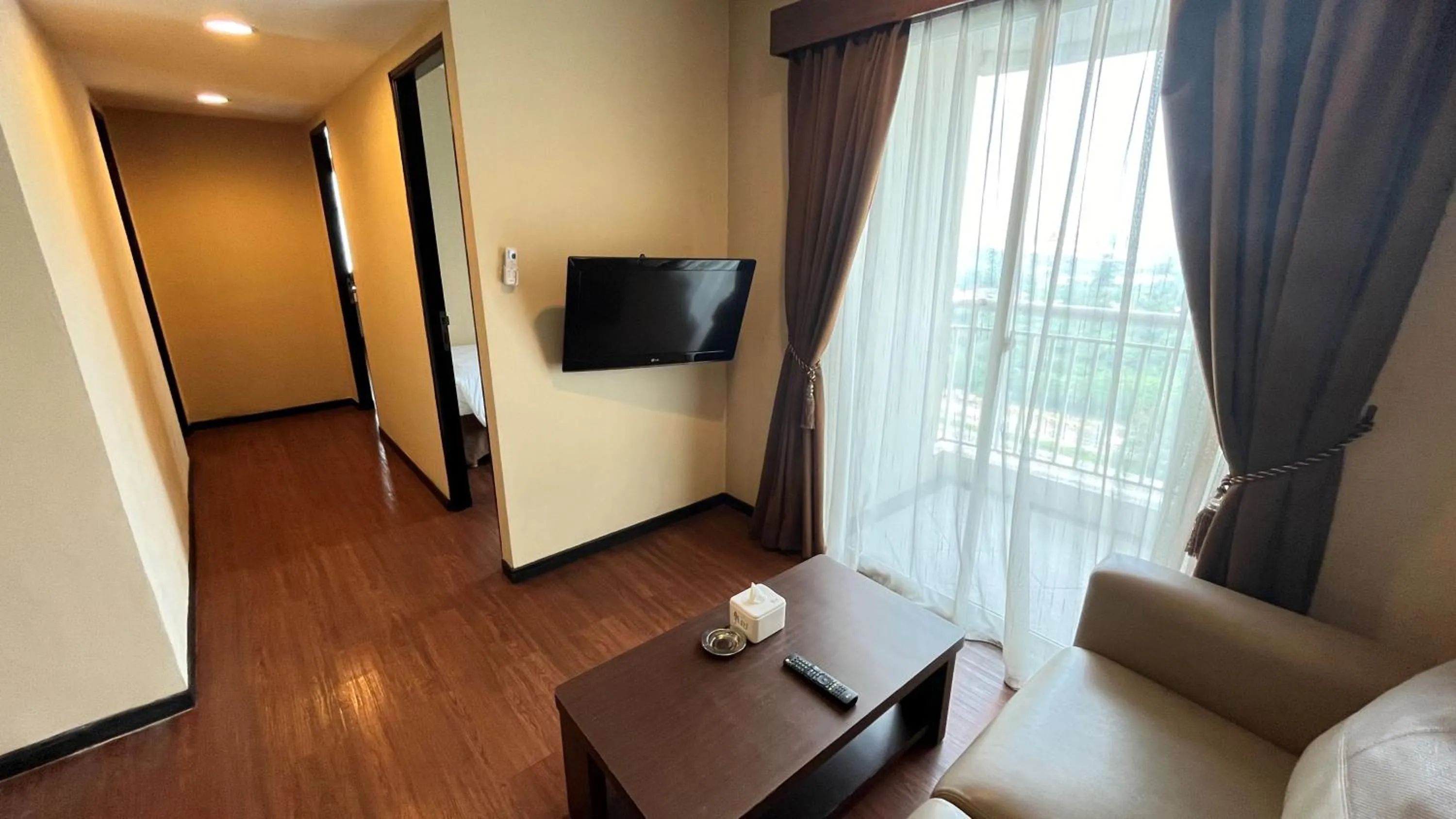 Living room in Grand Serpong Hotel