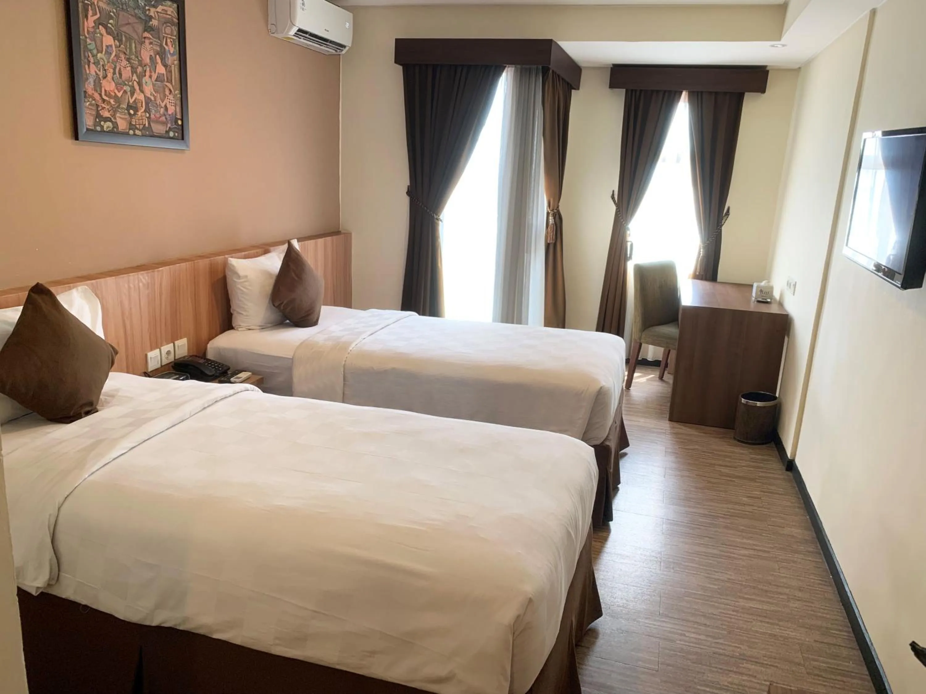 Bedroom, Bed in Grand Serpong Hotel