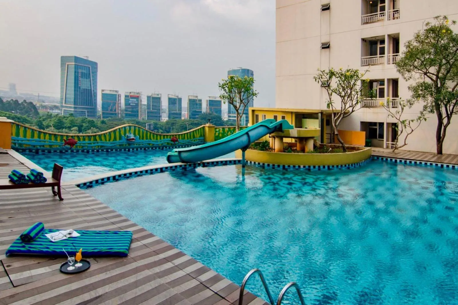 Swimming pool in Grand Serpong Hotel