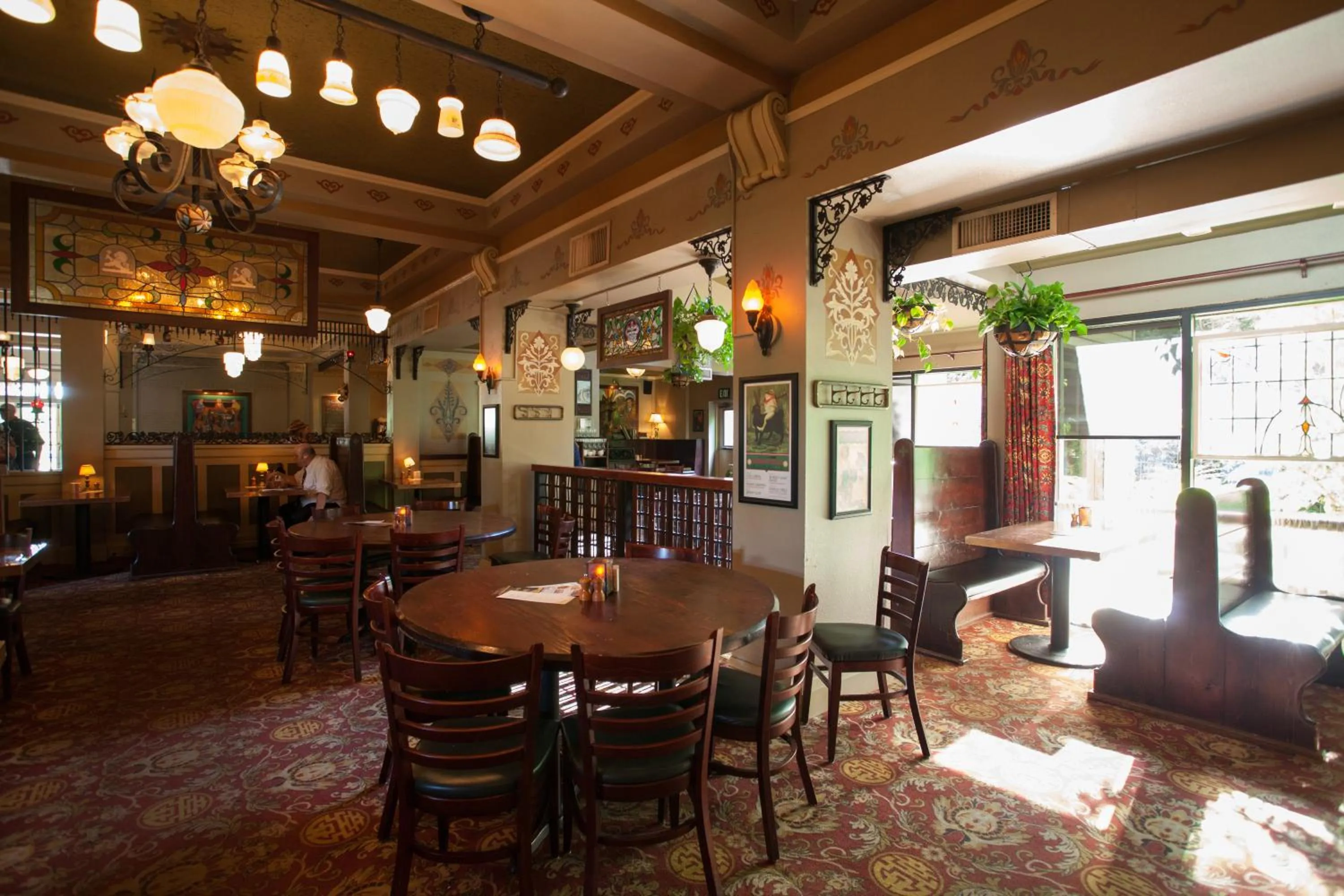 Restaurant/places to eat in McMenamins Grand Lodge
